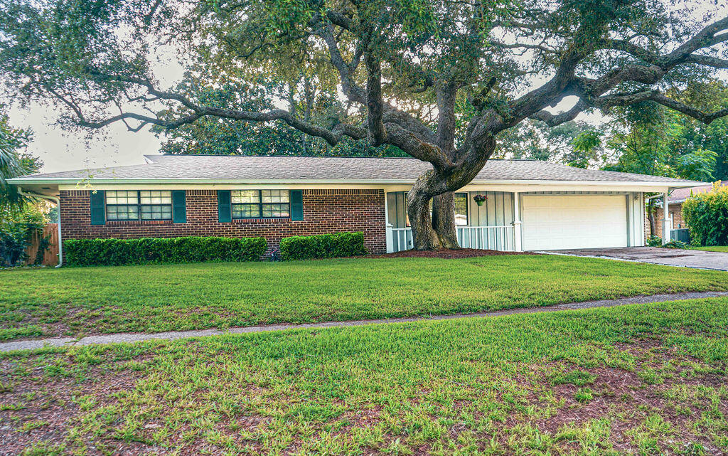 603 NE Merioneth Drive