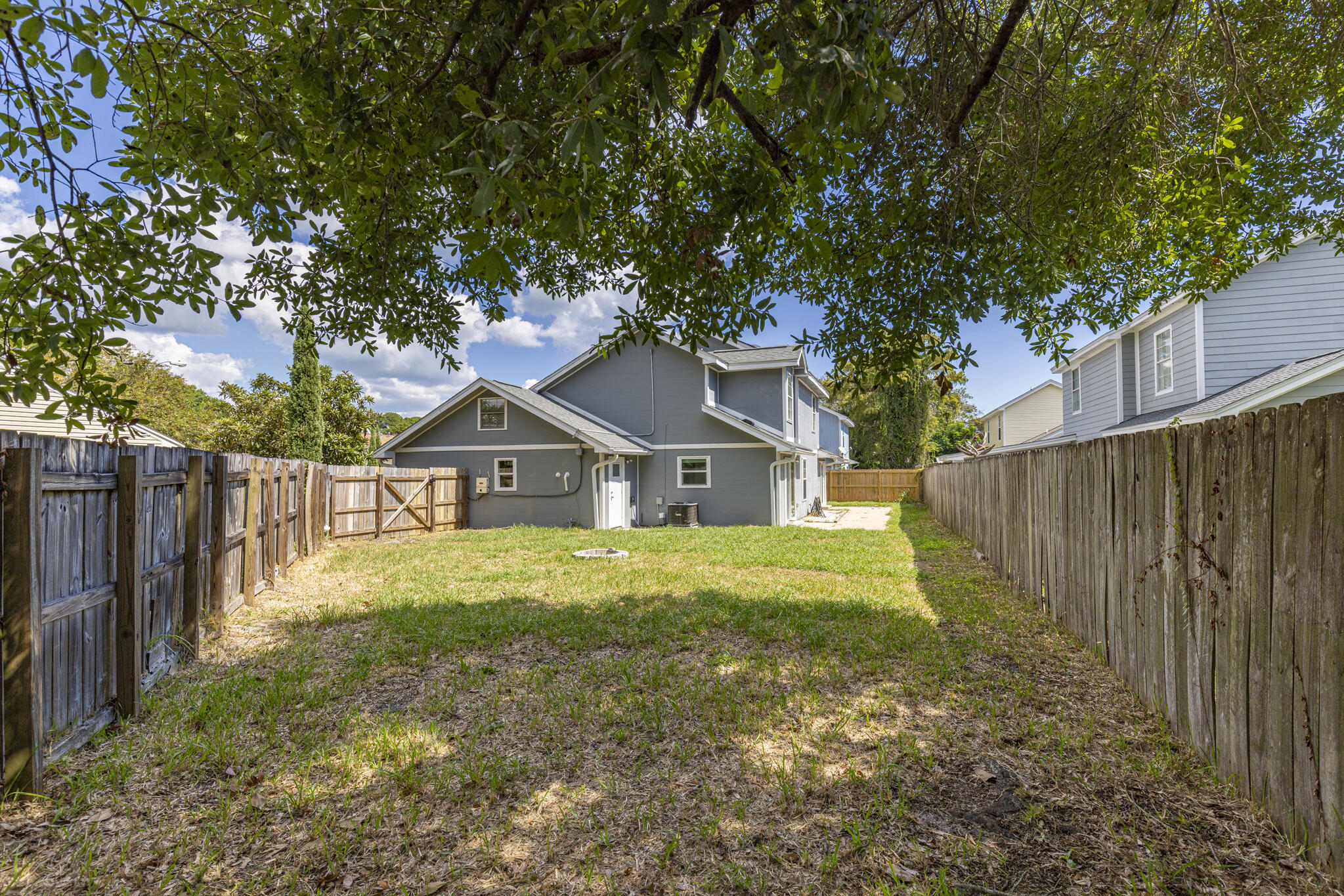 422 NW Village Court