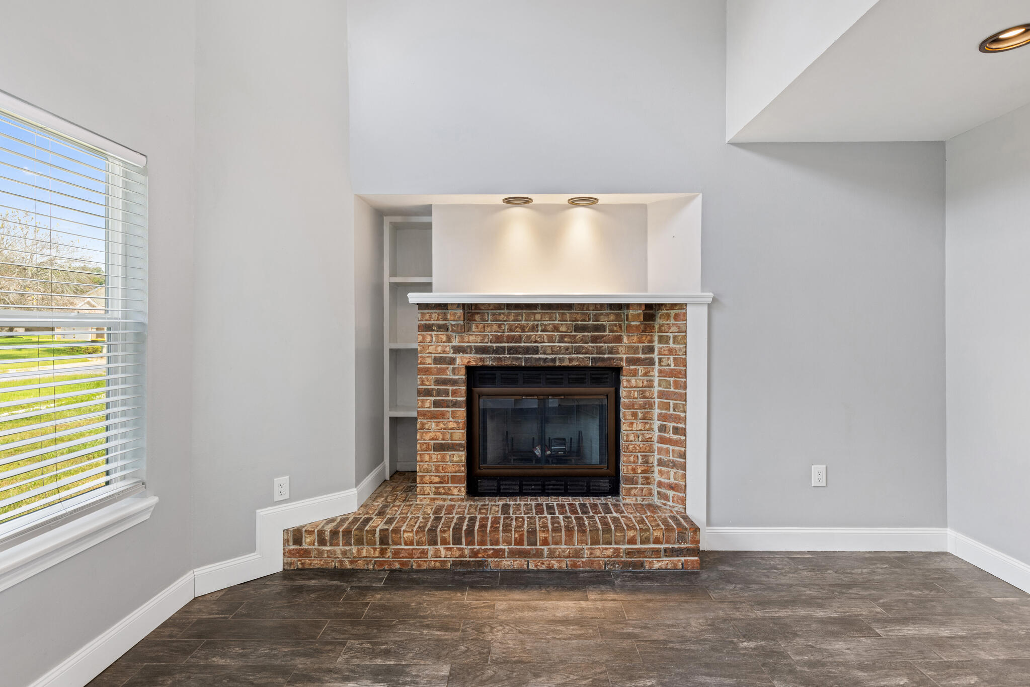 422 NW Village Court