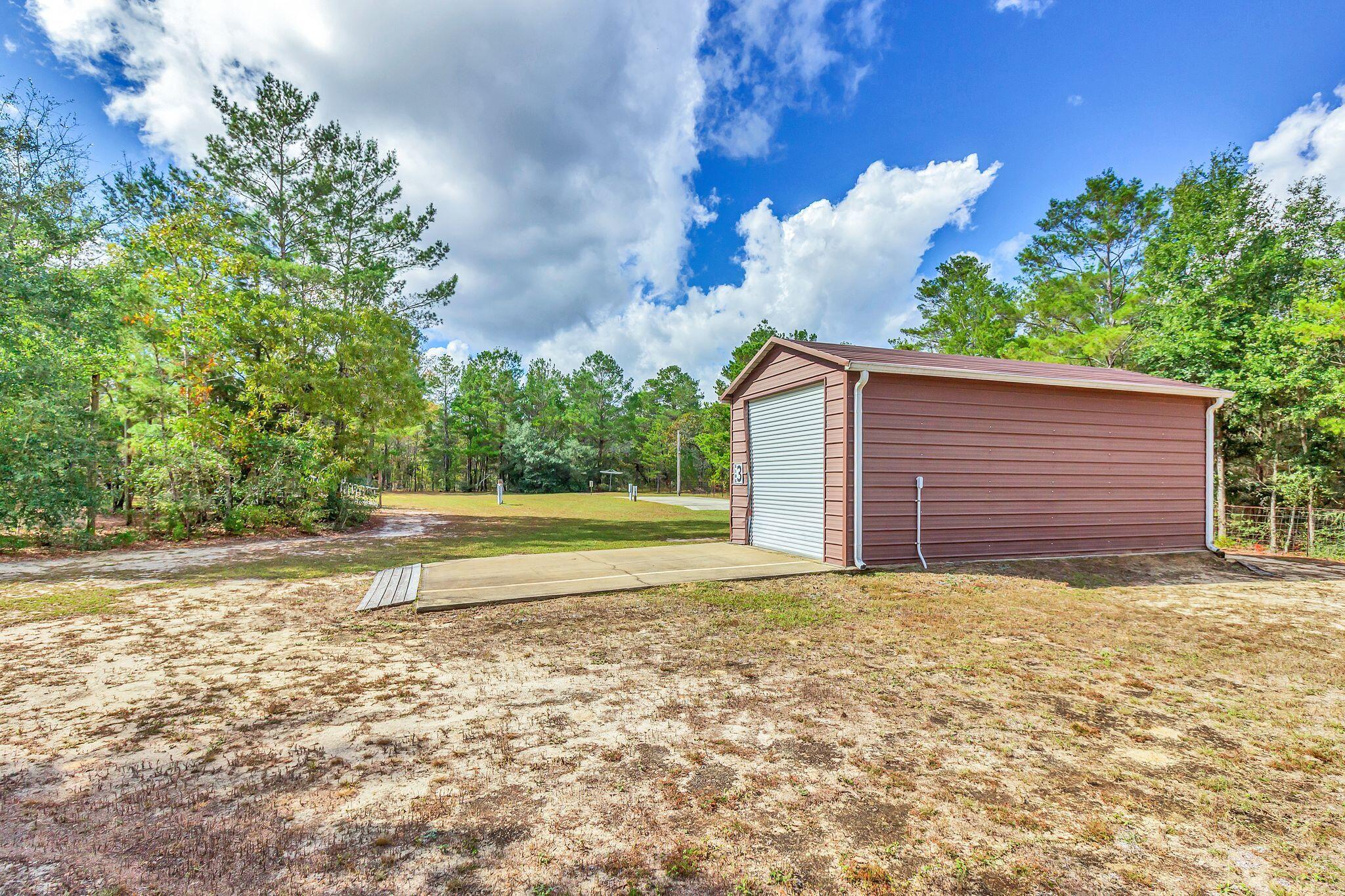 416 Woodlands Boulevard, DeFuniak Springs