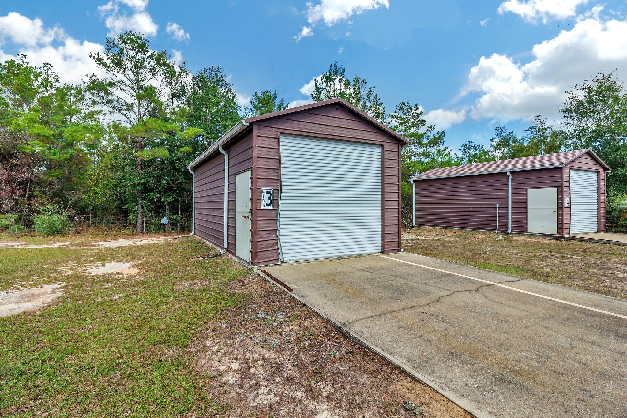 416 Woodlands Boulevard, DeFuniak Springs