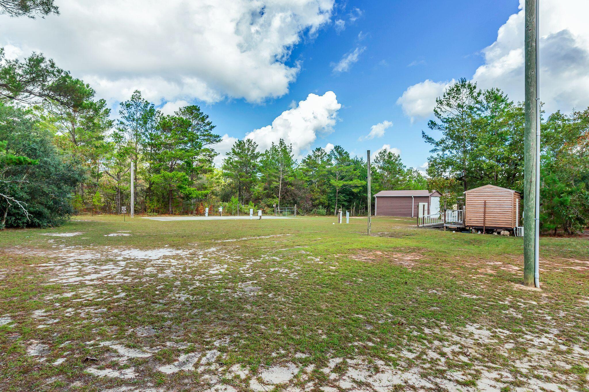 416 Woodlands Boulevard, DeFuniak Springs