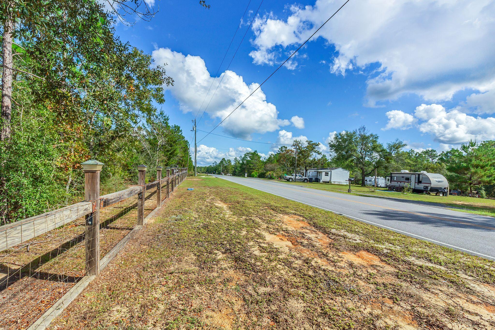 416 Woodlands Boulevard, DeFuniak Springs