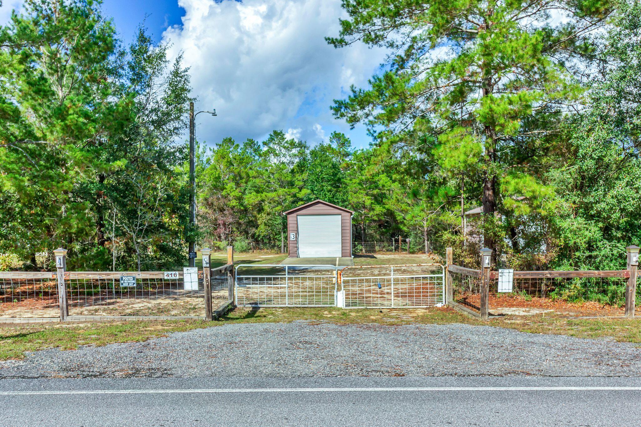 416 Woodlands Boulevard, DeFuniak Springs