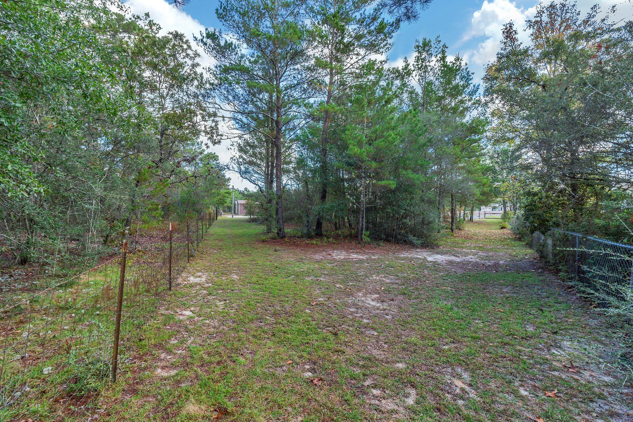 416 Woodlands Boulevard, DeFuniak Springs