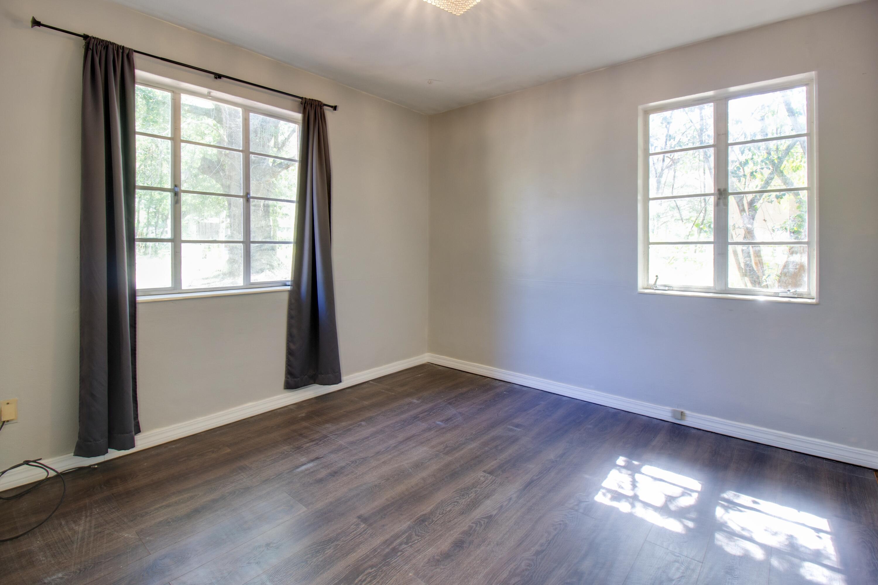 192 Adkinson Dr Drive