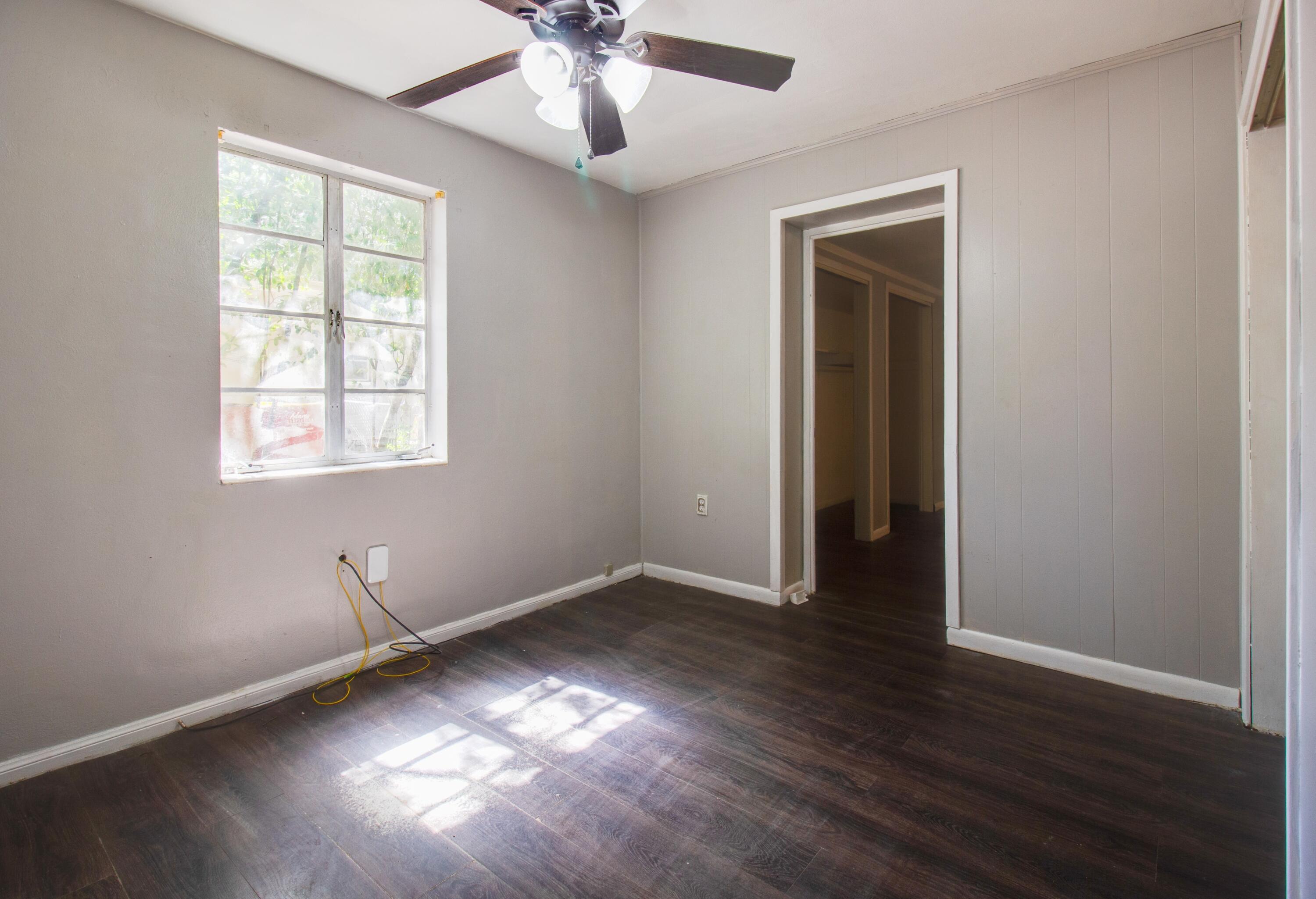 192 Adkinson Dr Drive