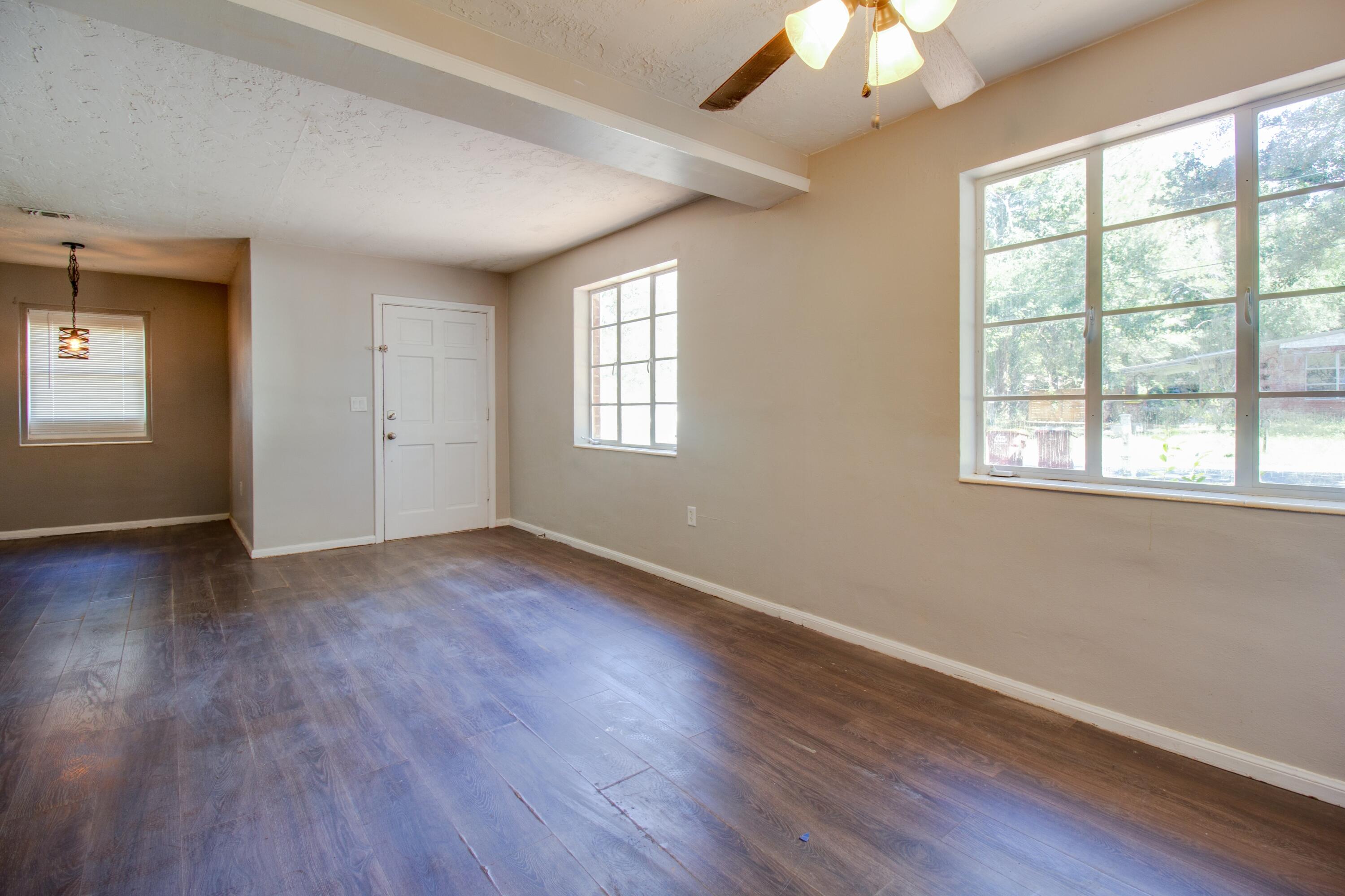 192 Adkinson Dr Drive