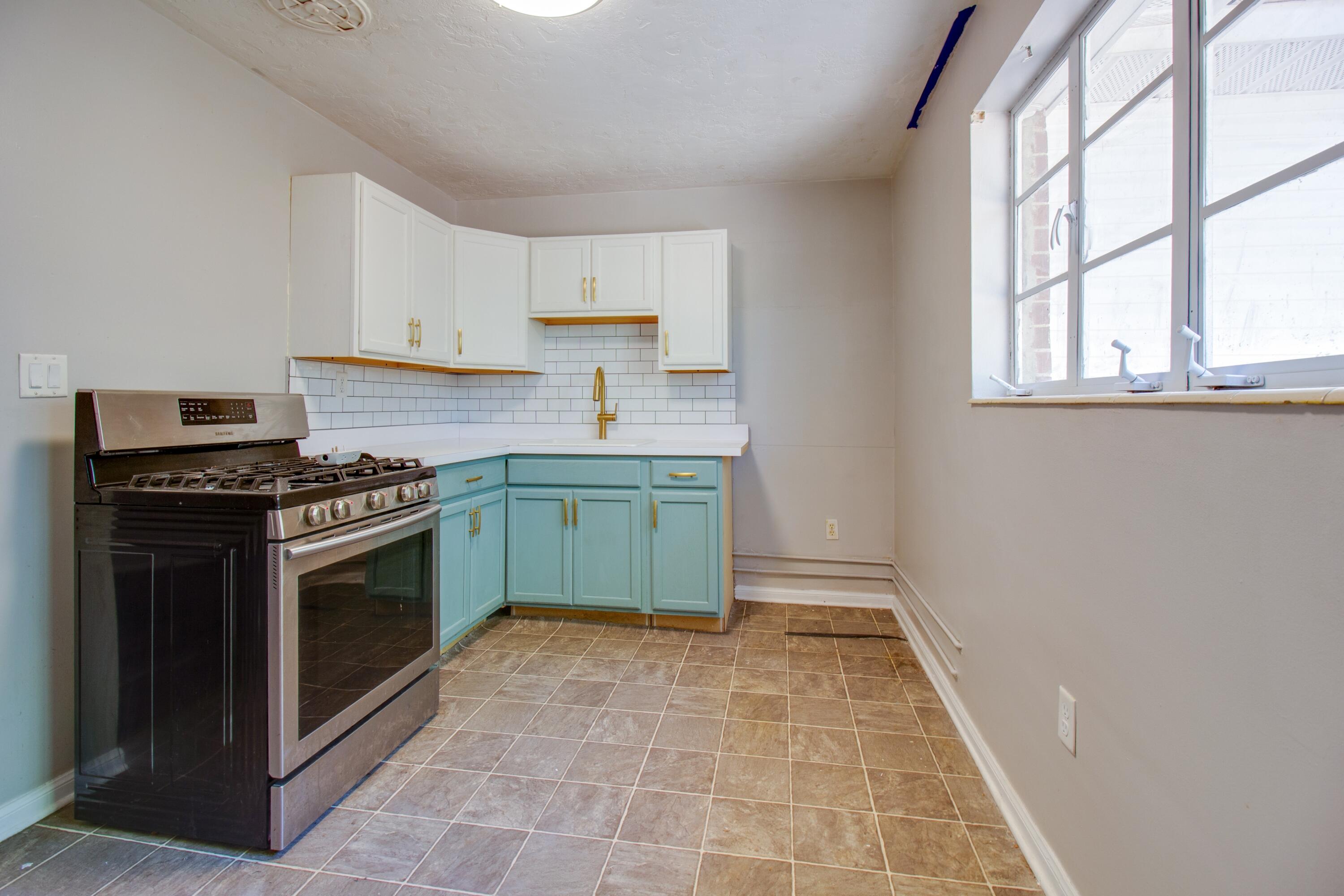 192 Adkinson Dr Drive