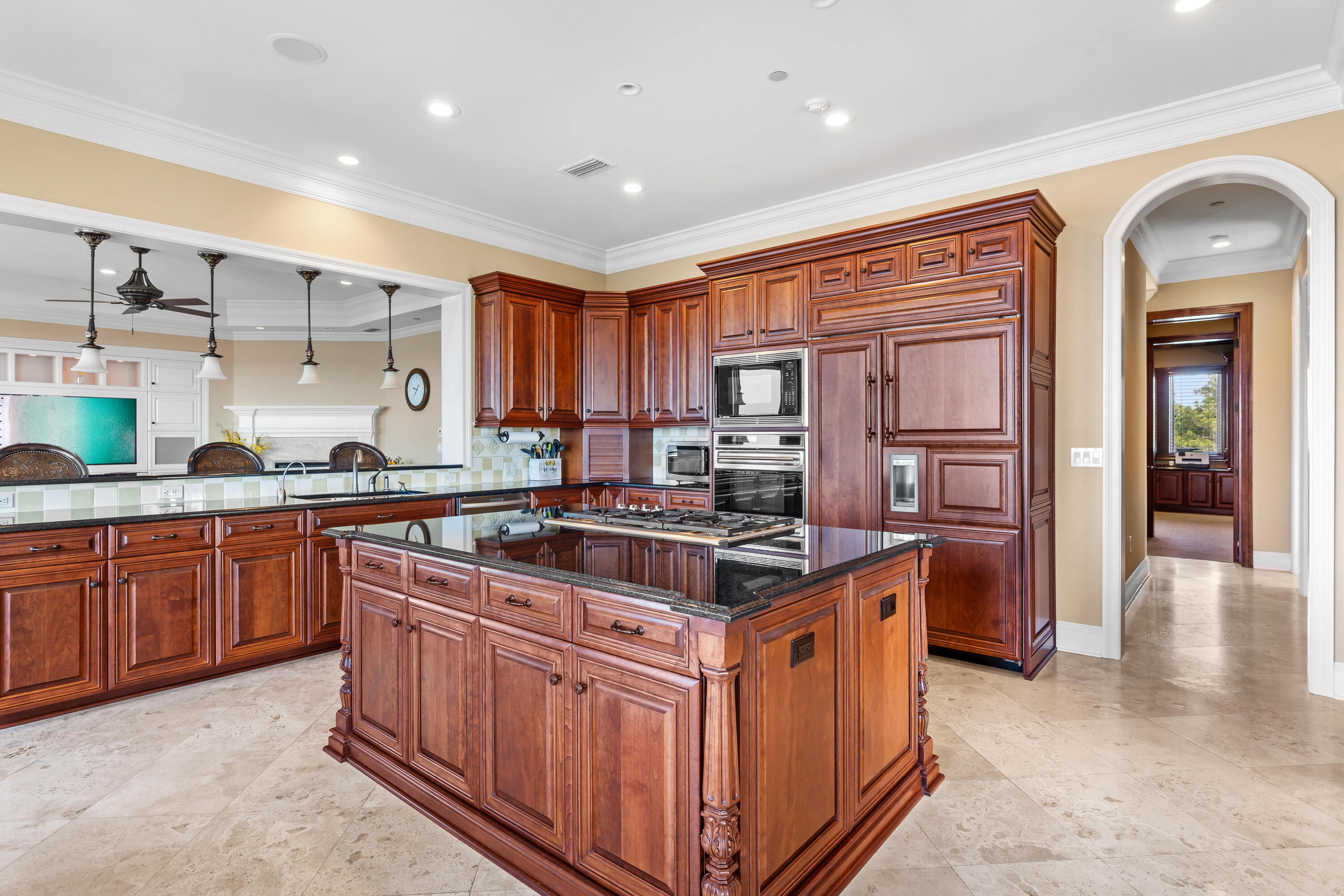 753 Boulevard of the Champions