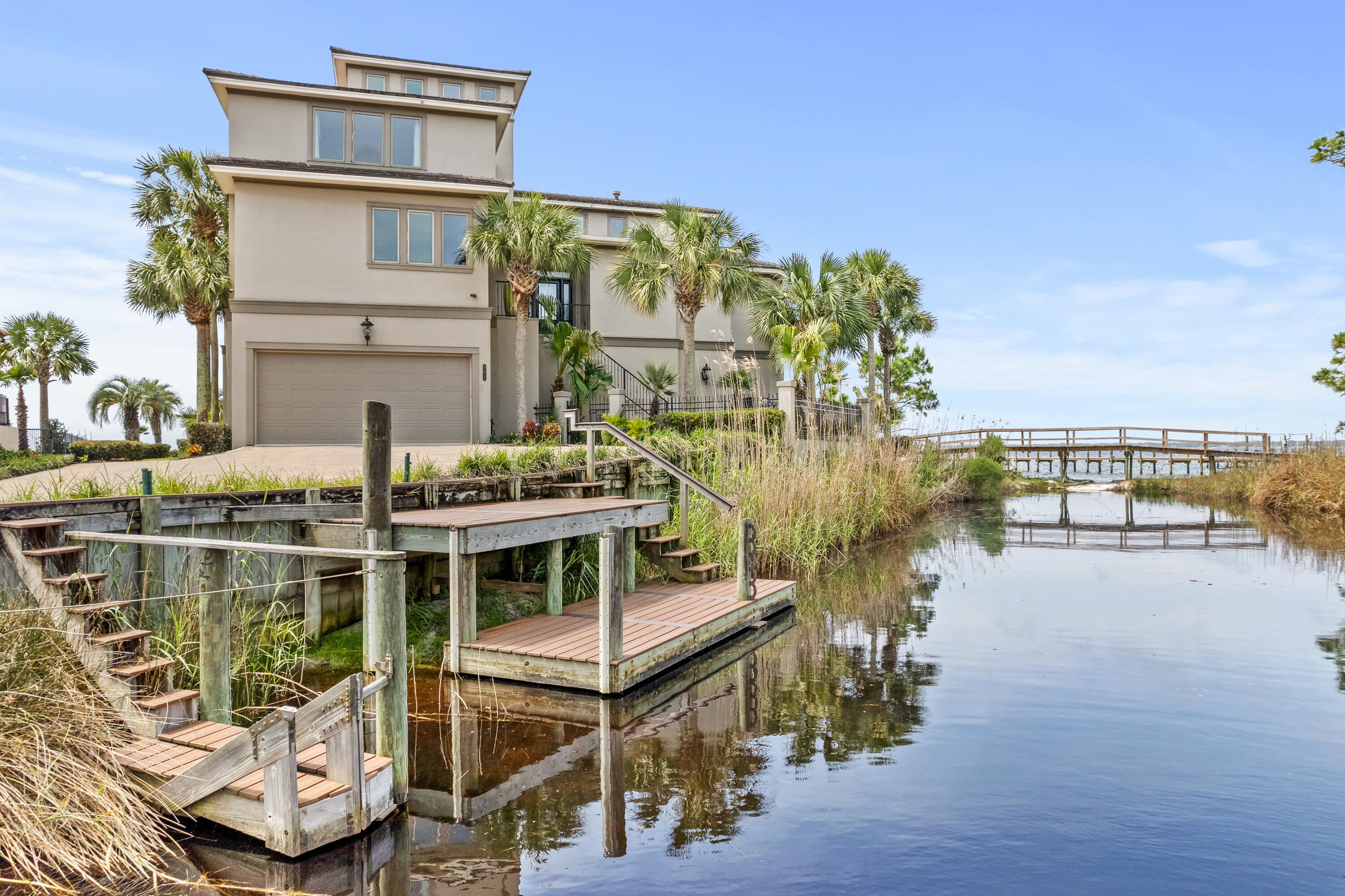 753 Boulevard of the Champions