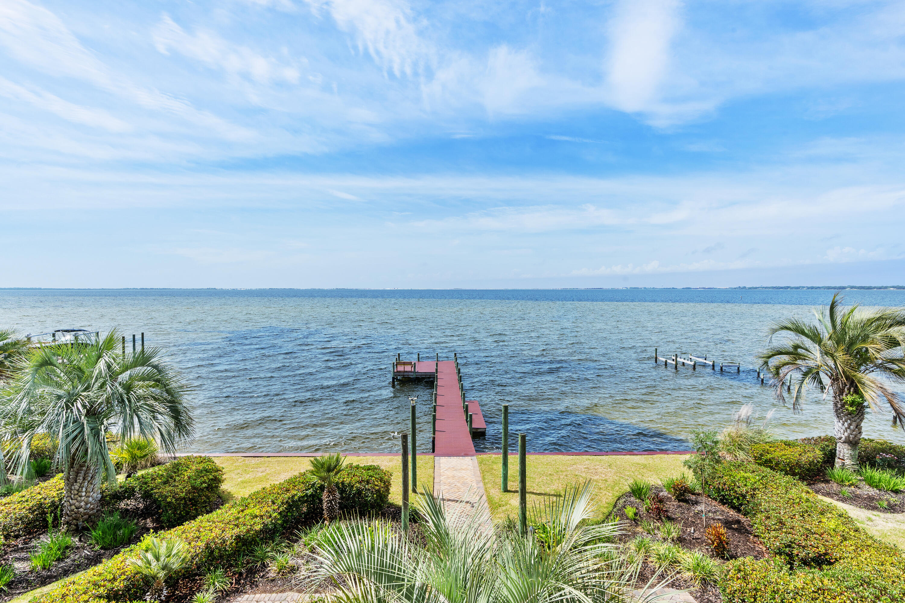 753 Boulevard of the Champions