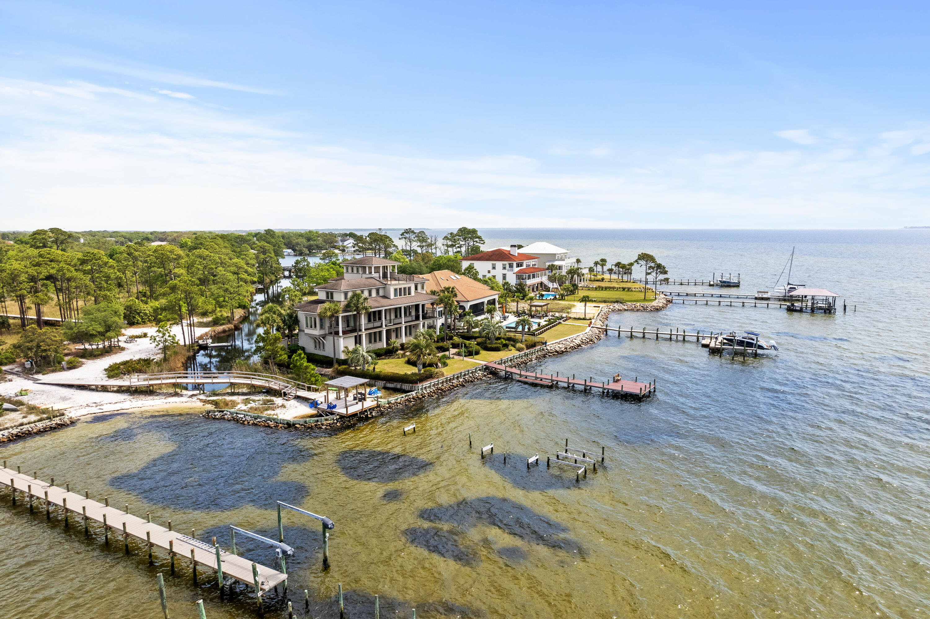 753 Boulevard of the Champions