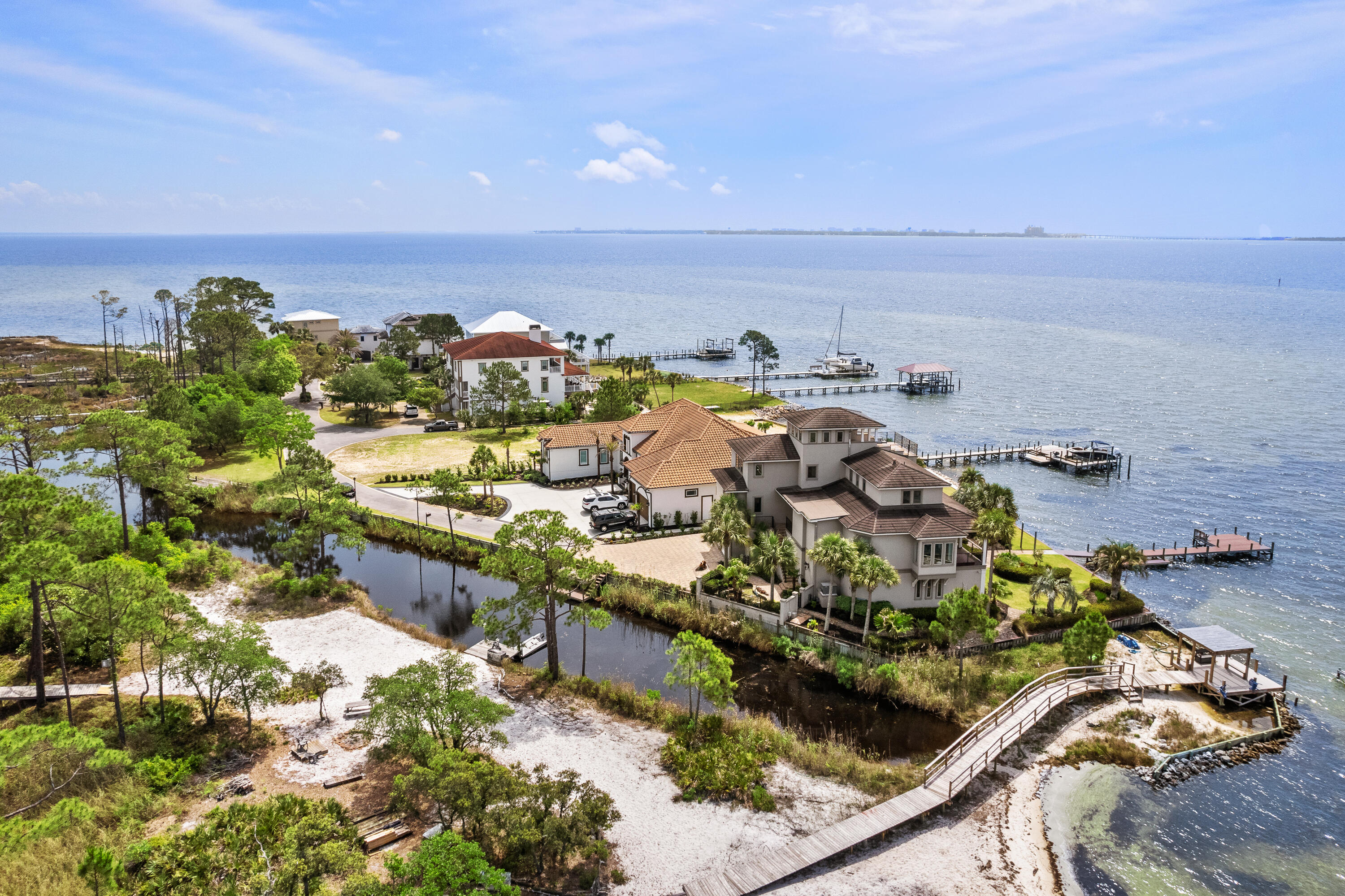 753 Boulevard of the Champions