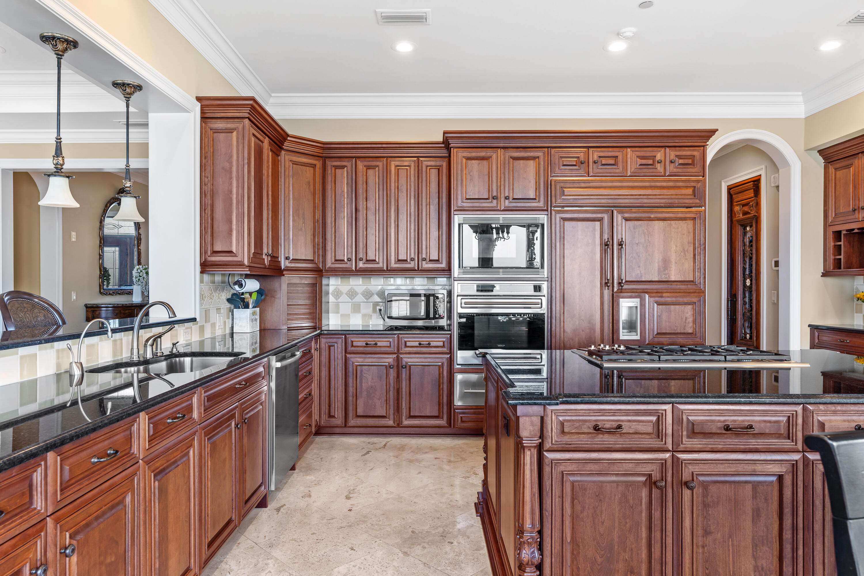 753 Boulevard of the Champions