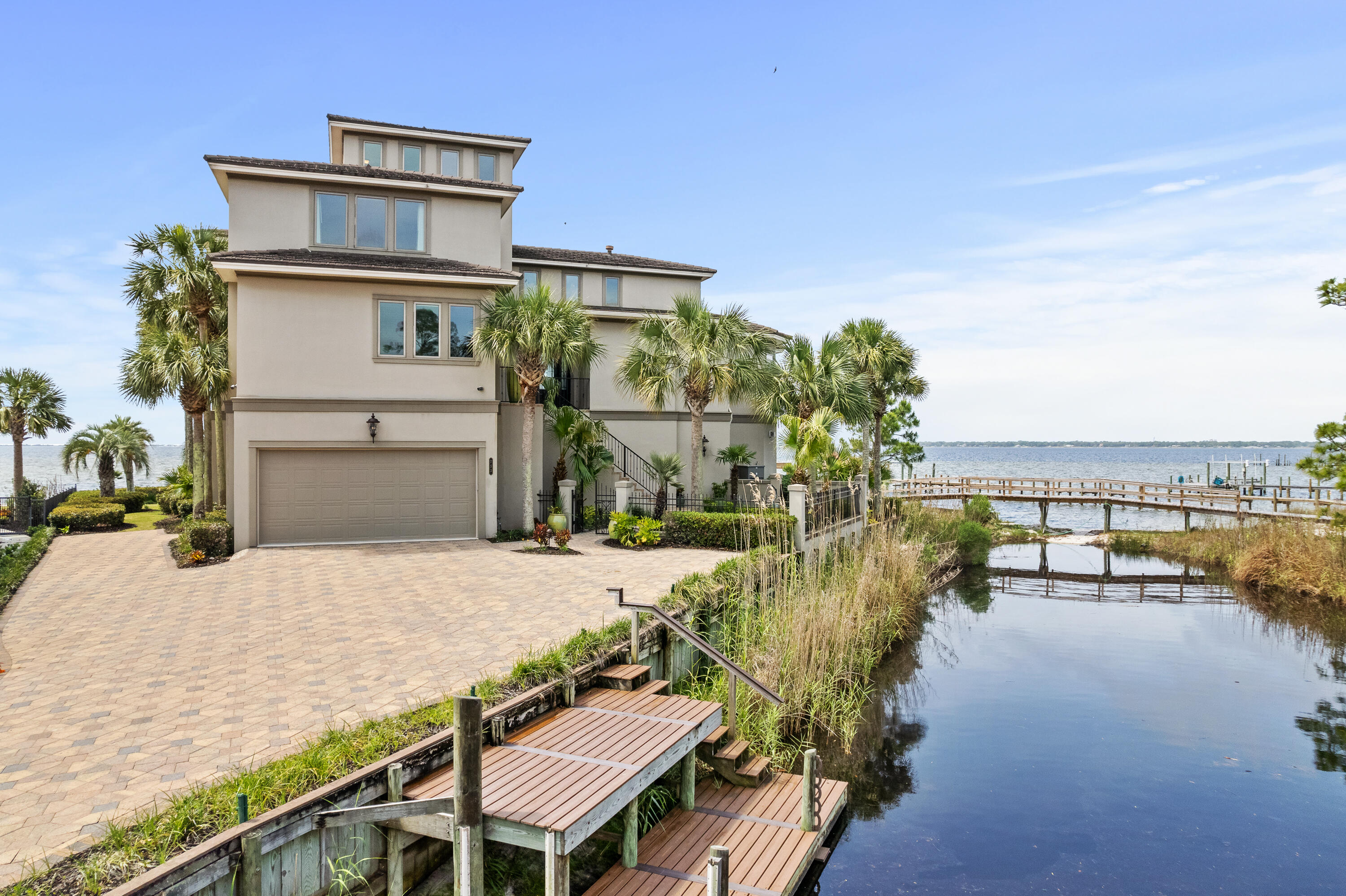 753 Boulevard of the Champions