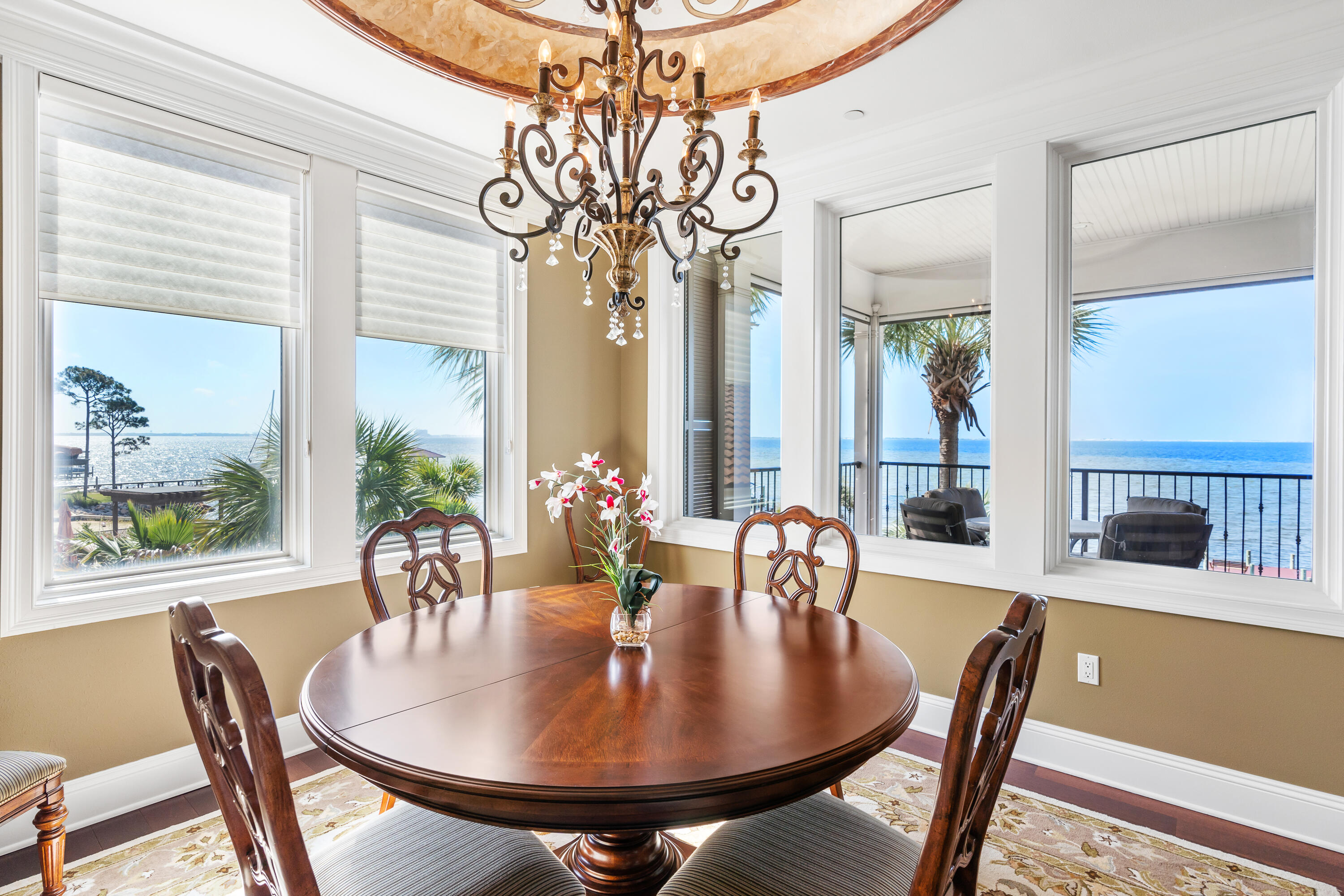 753 Boulevard of the Champions