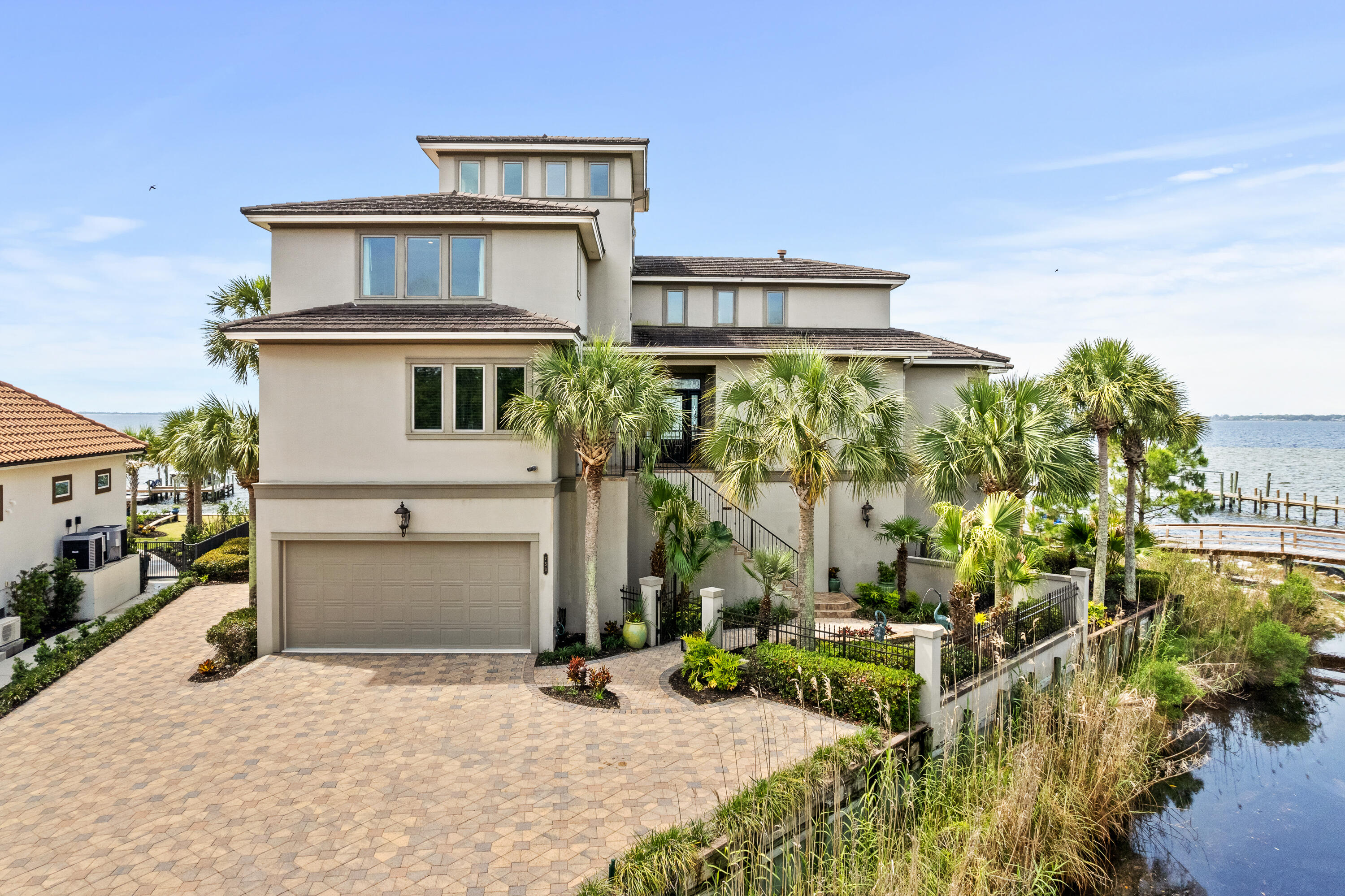 753 Boulevard of the Champions