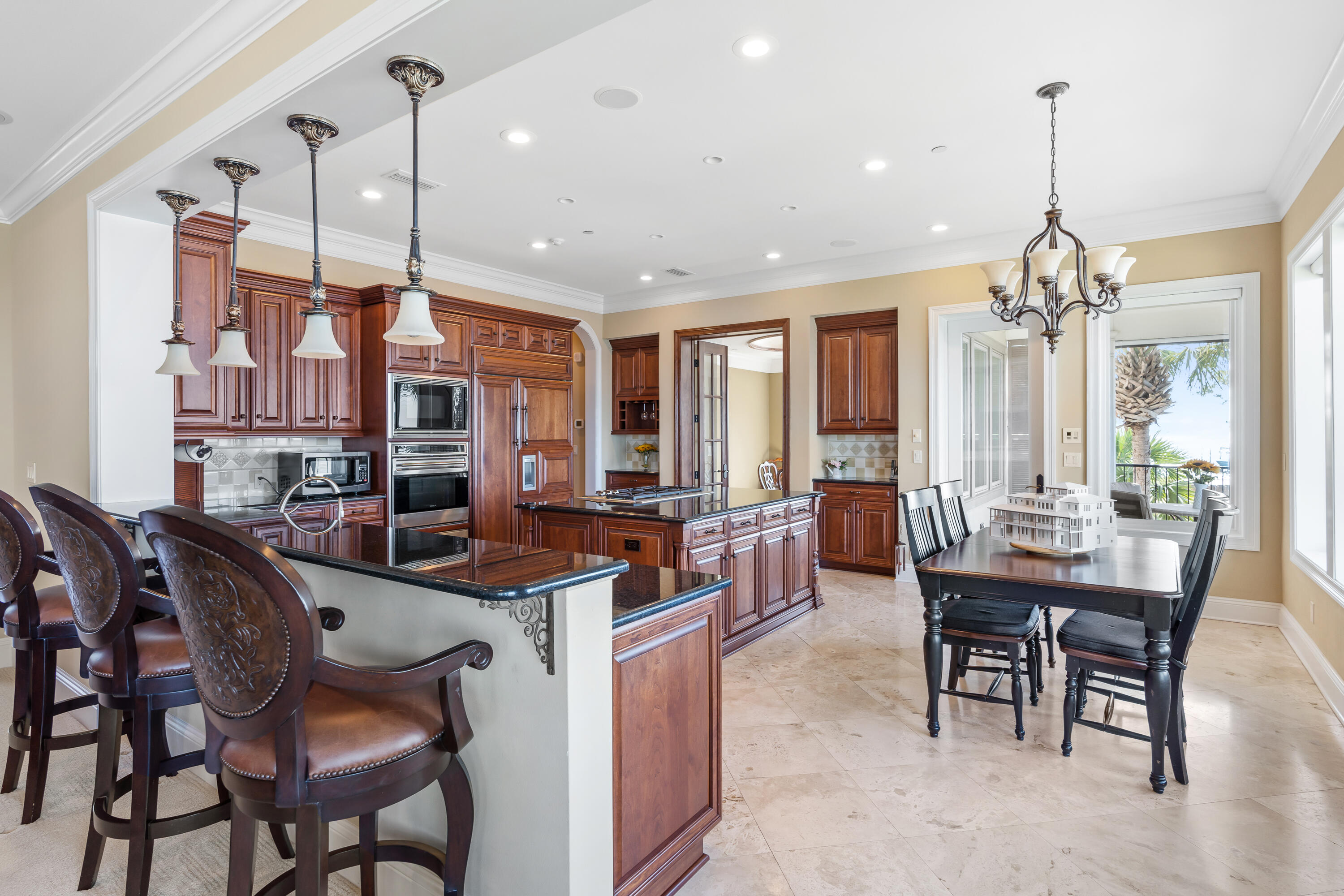 753 Boulevard of the Champions