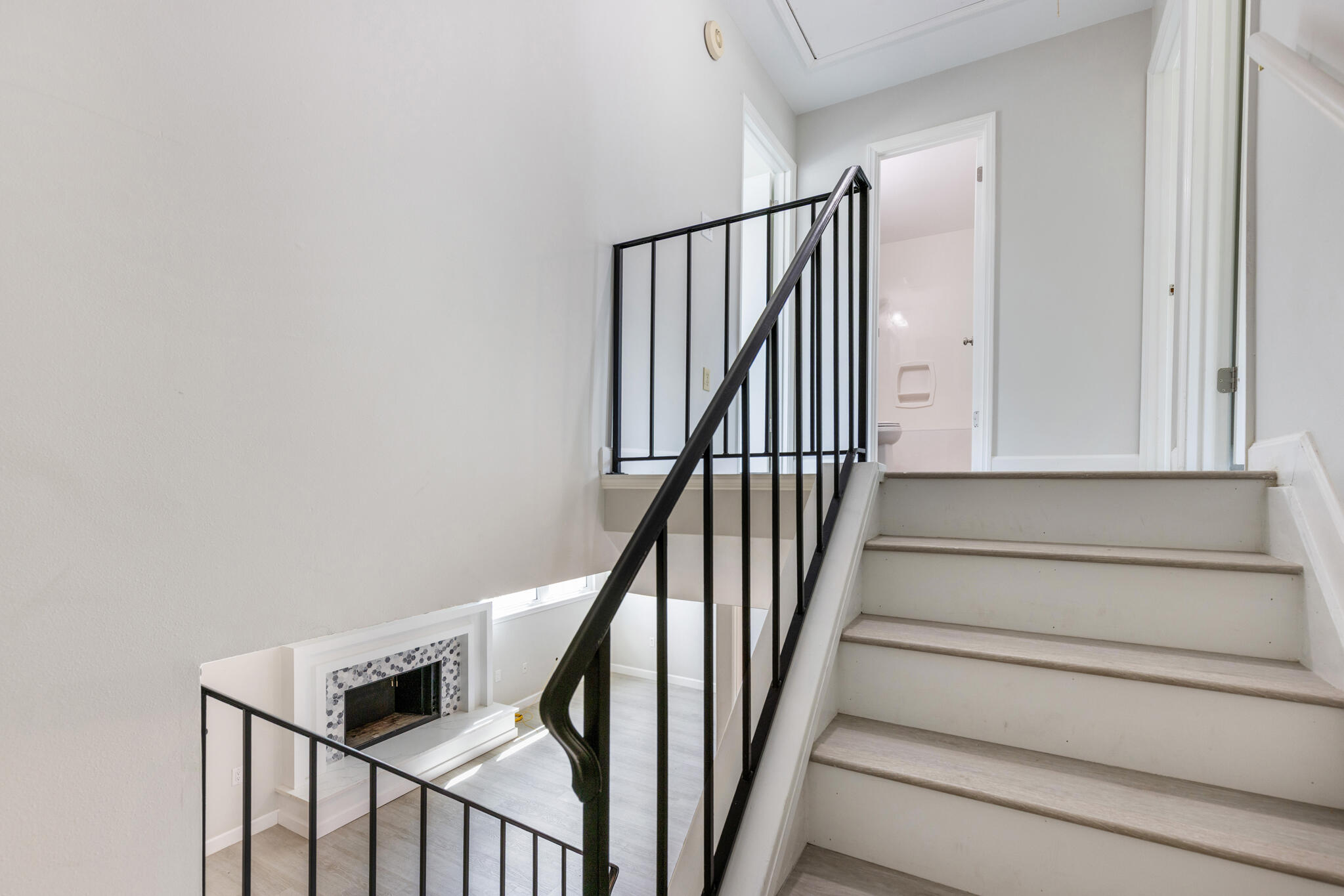 29 11Th Street, A, Shalimar Unit: A