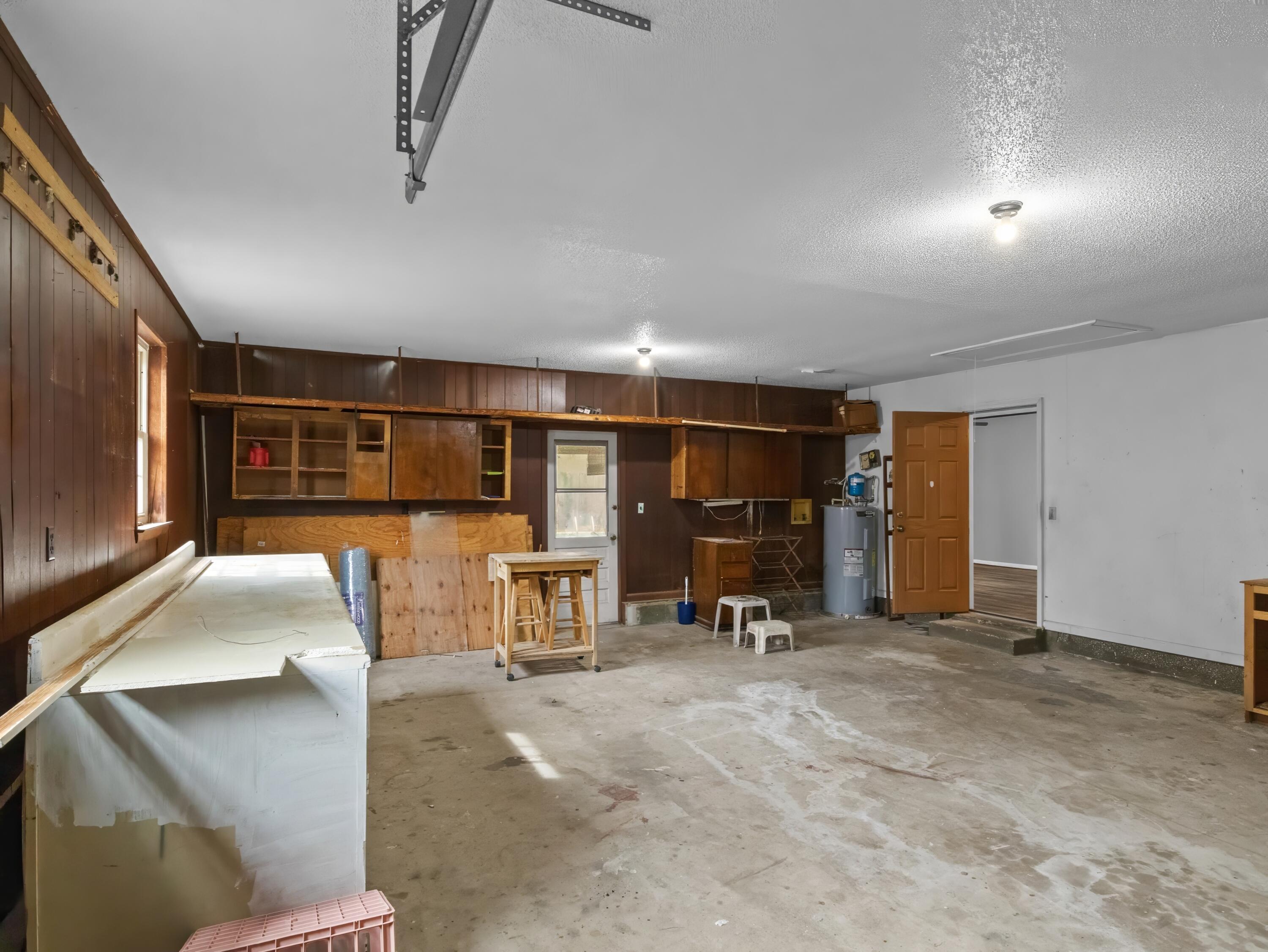 15 W Casa Loma Drive