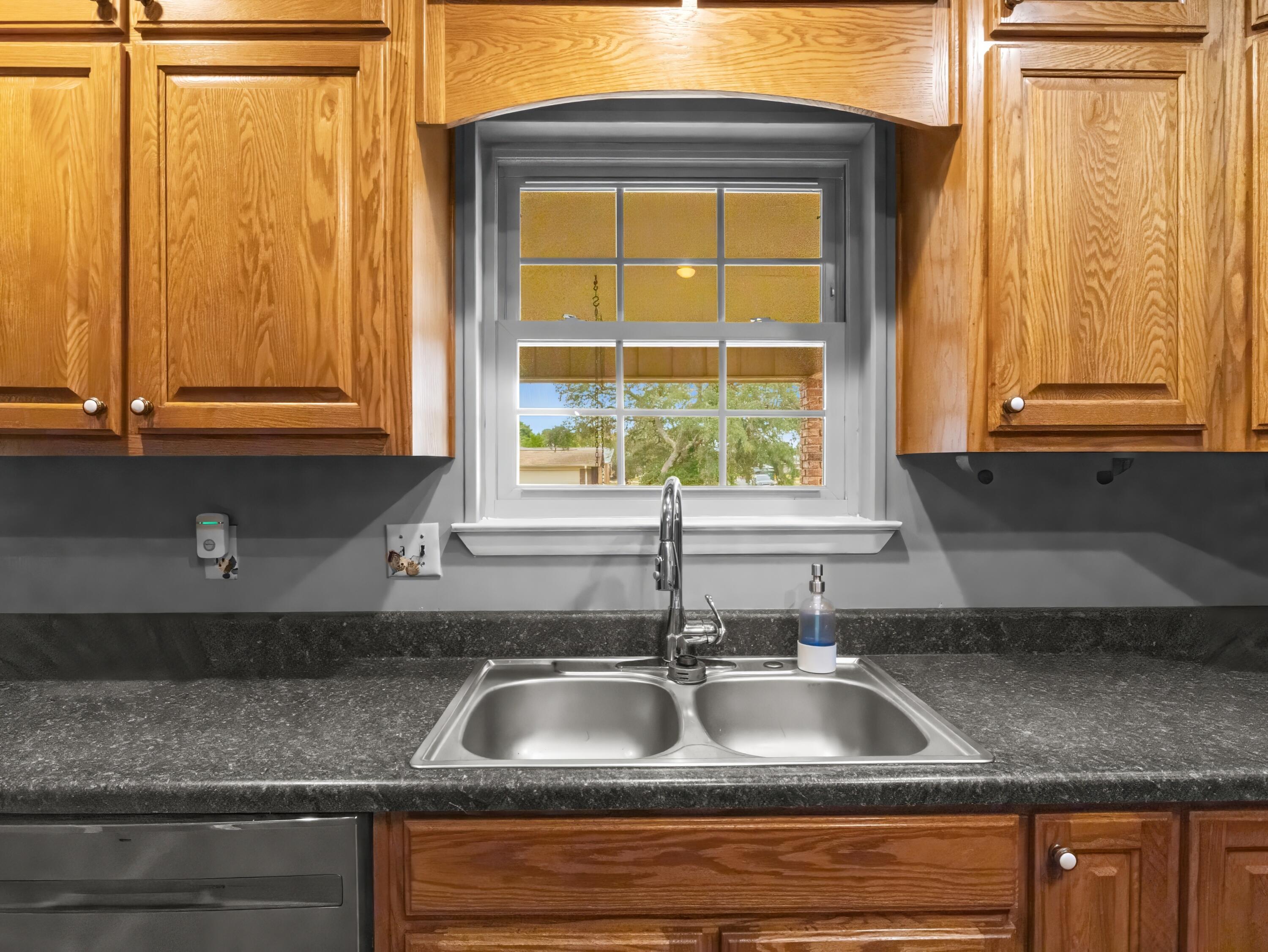 15 W Casa Loma Drive