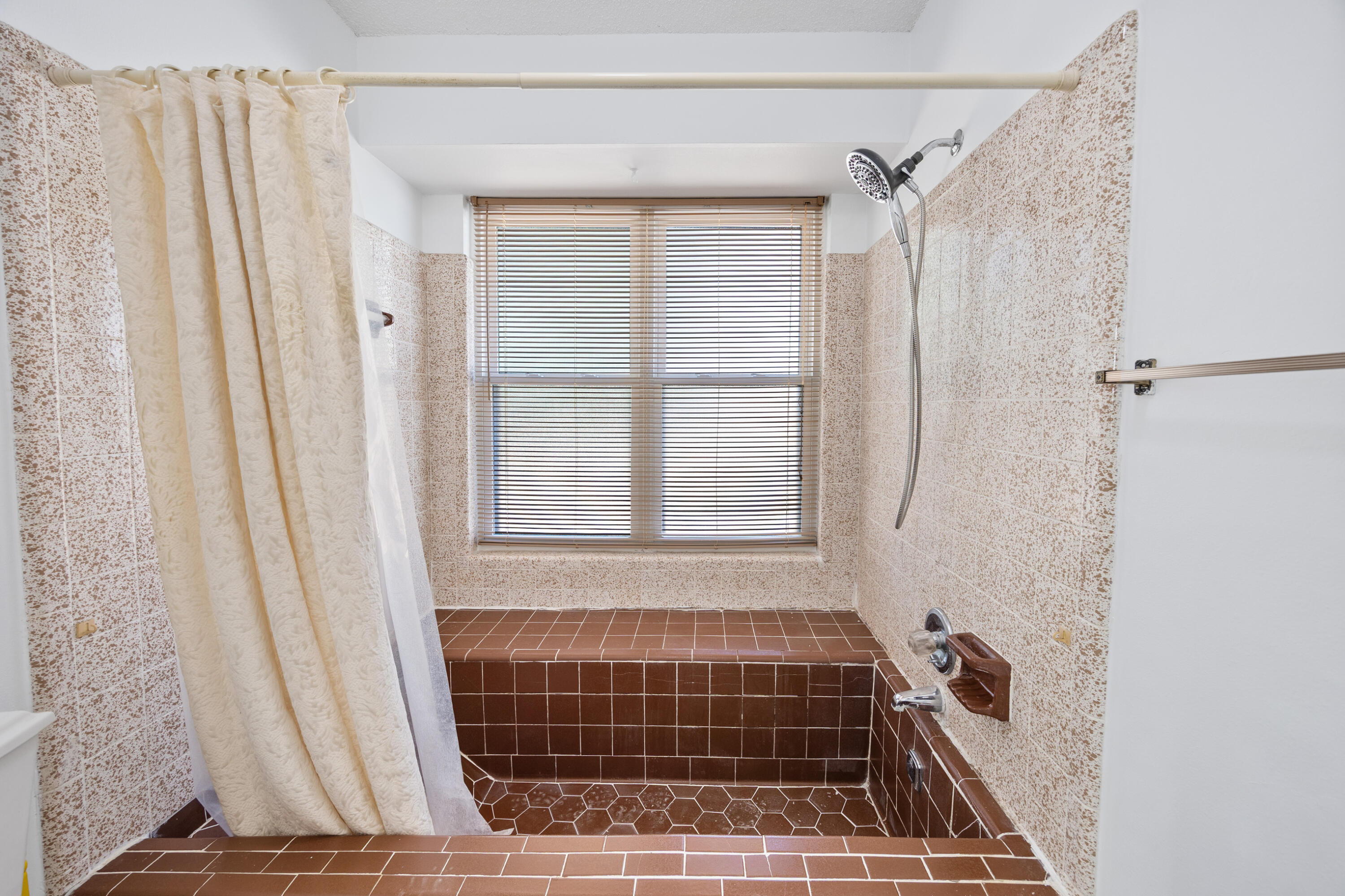 1003 Darlington Oak Drive
