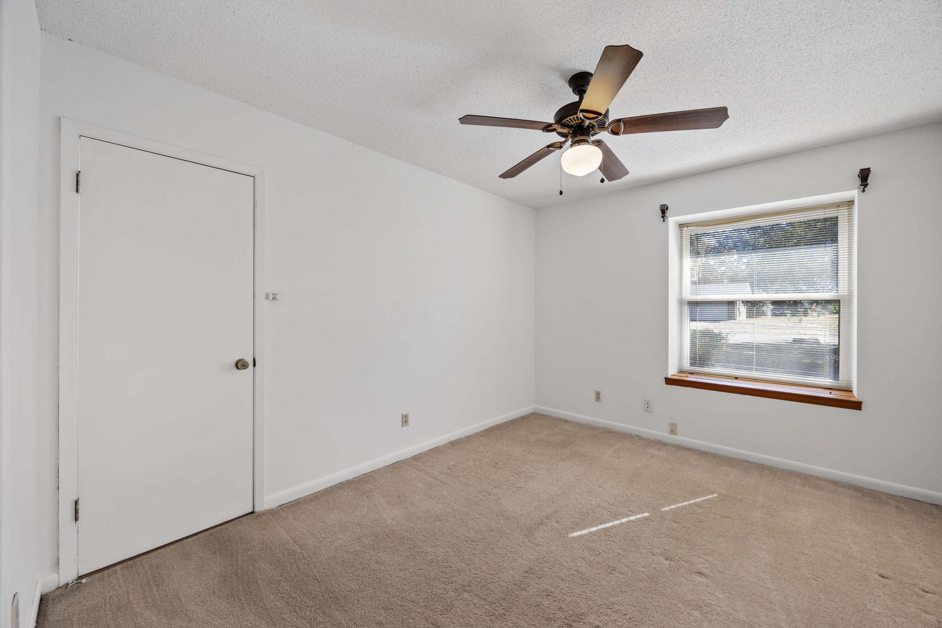 1003 Darlington Oak Drive