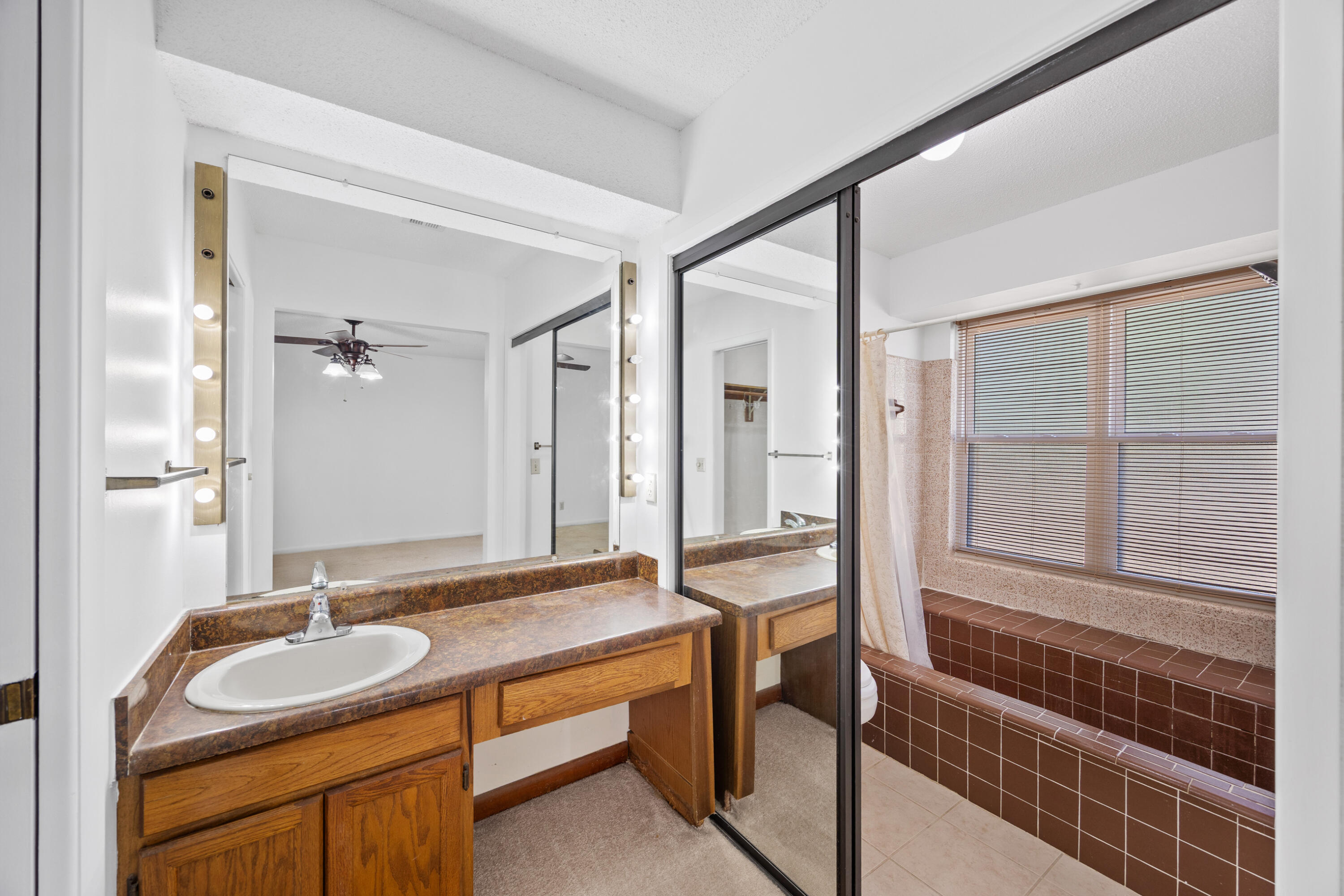 1003 Darlington Oak Drive