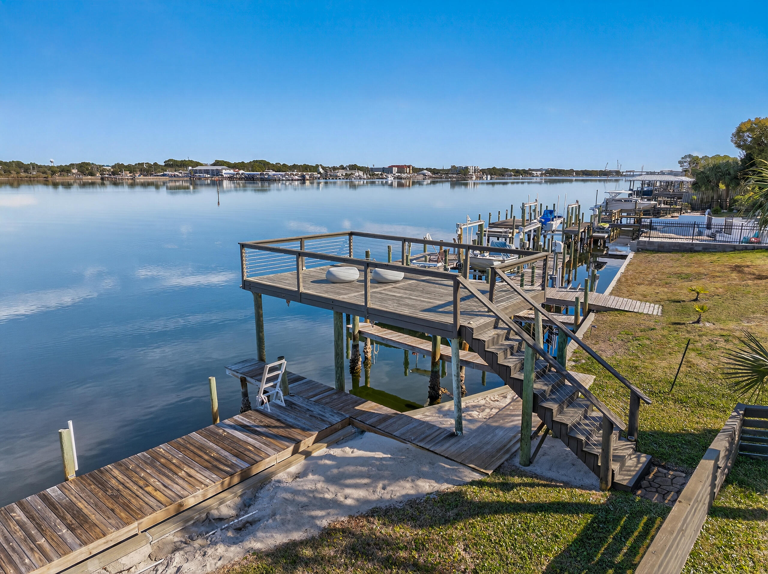 717 Sailfish Drive