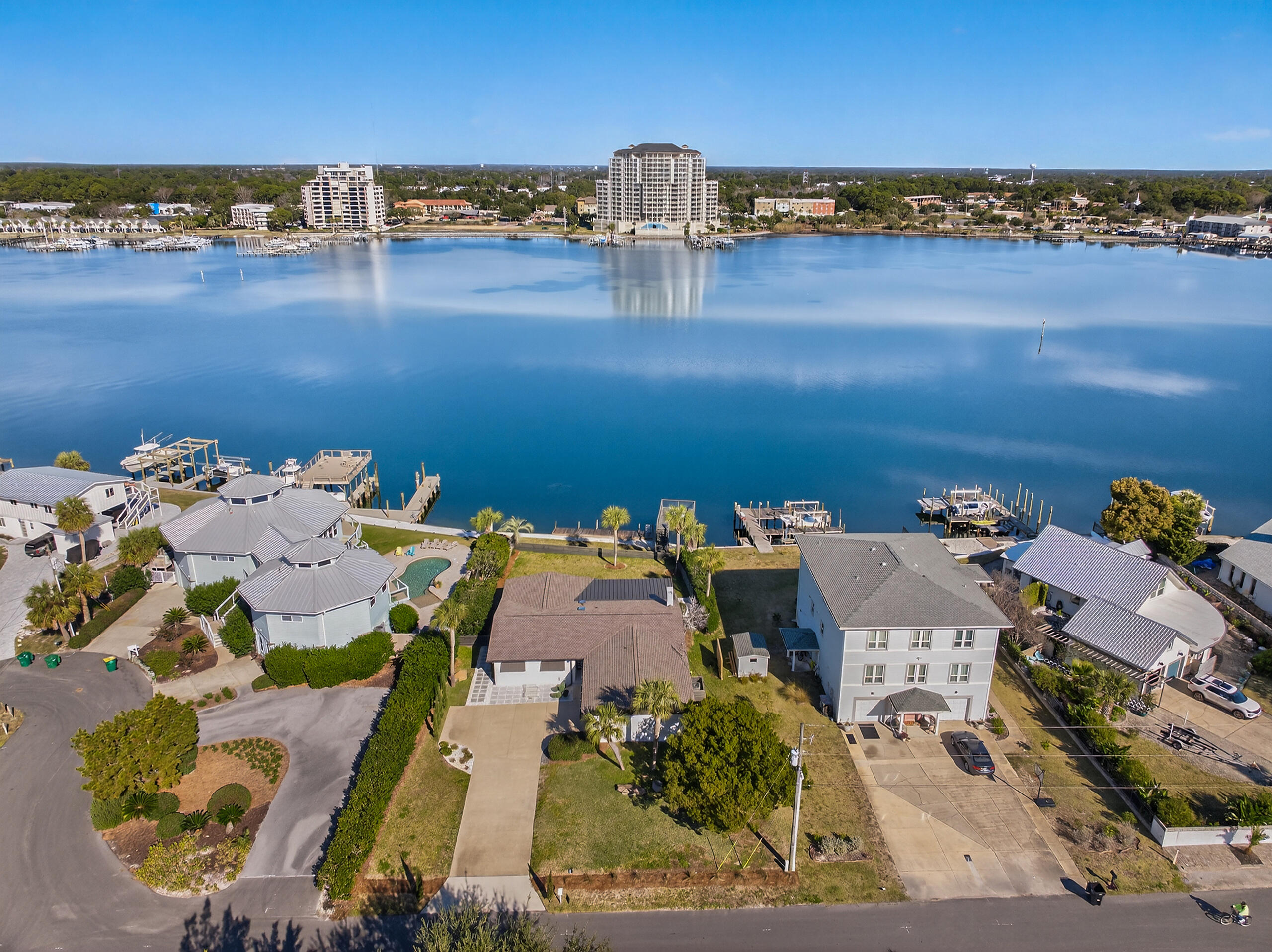 717 Sailfish Drive