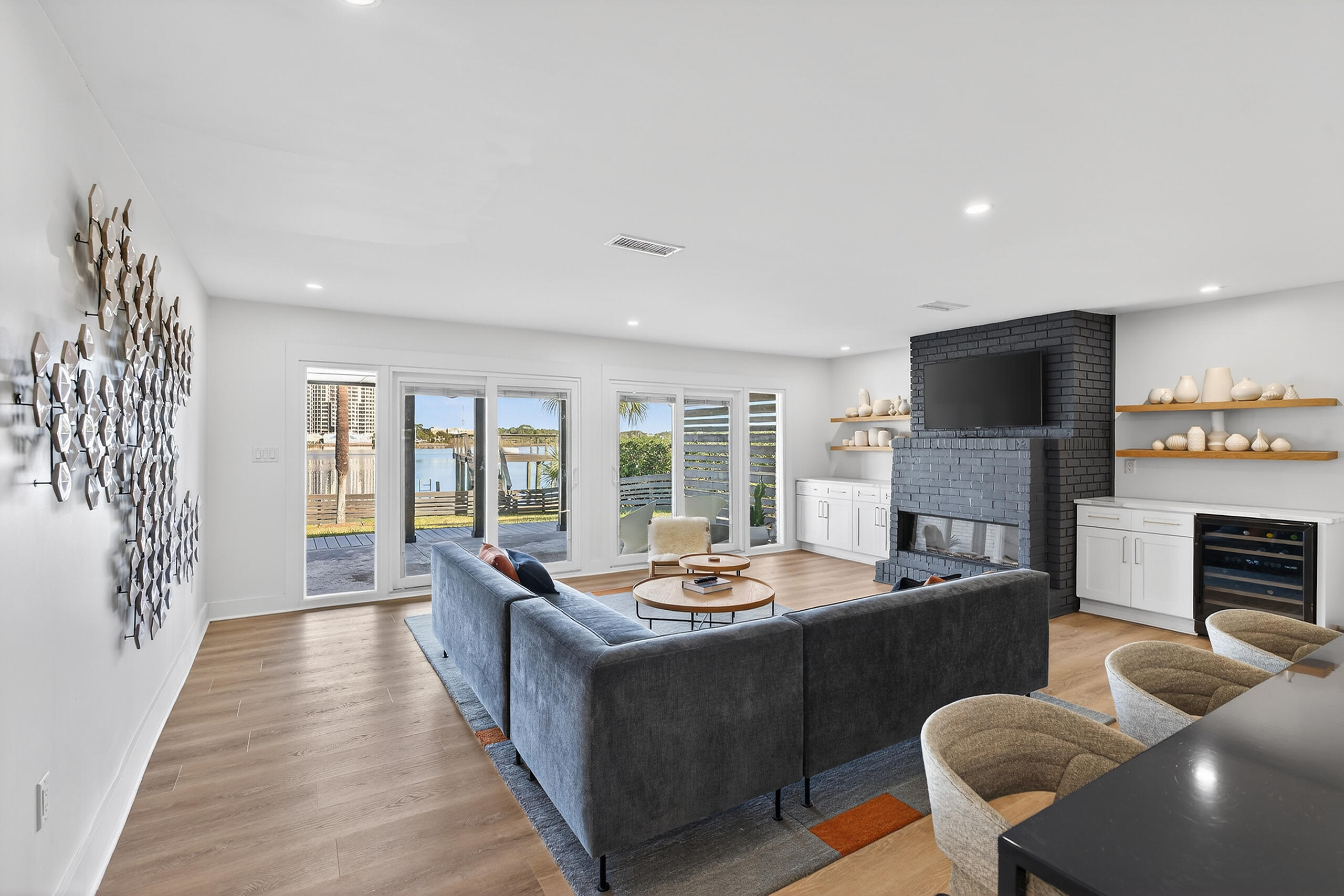 717 Sailfish Drive