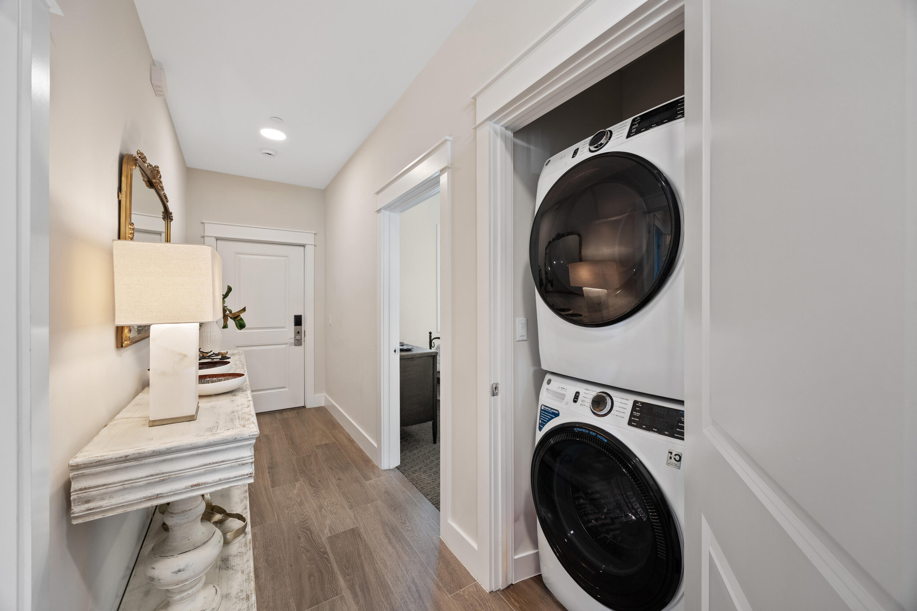 206 Henderson Resort Way 5404