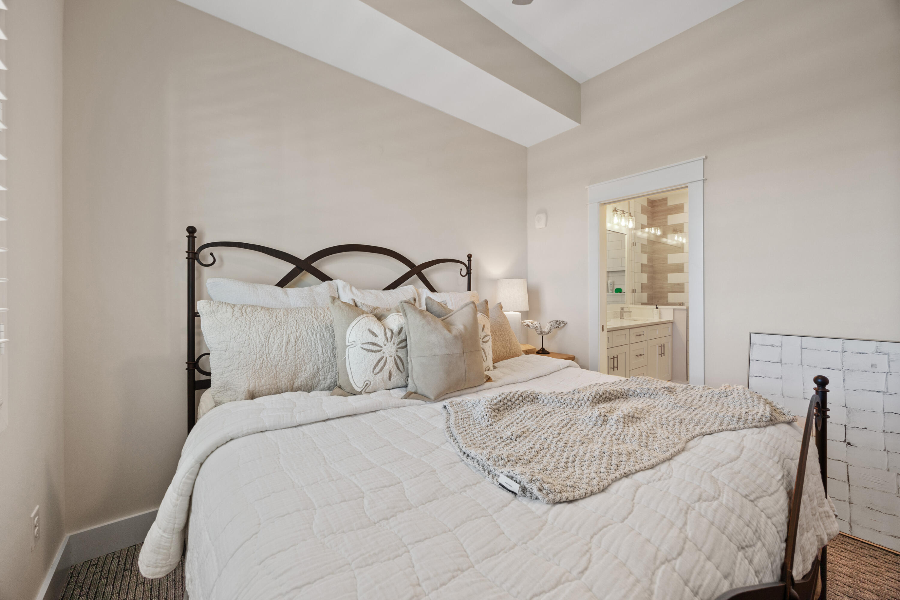 206 Henderson Resort Way 5404