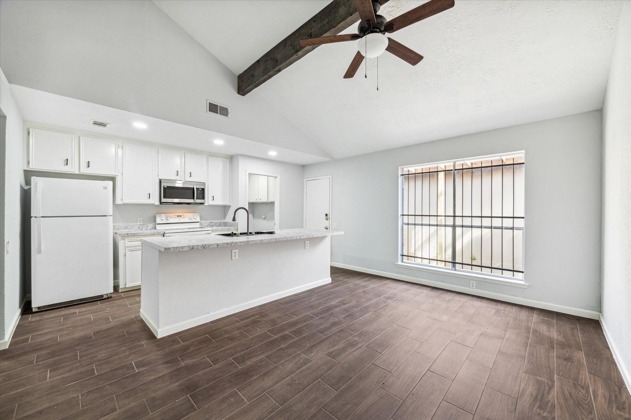 8628 Maplecrest Drive