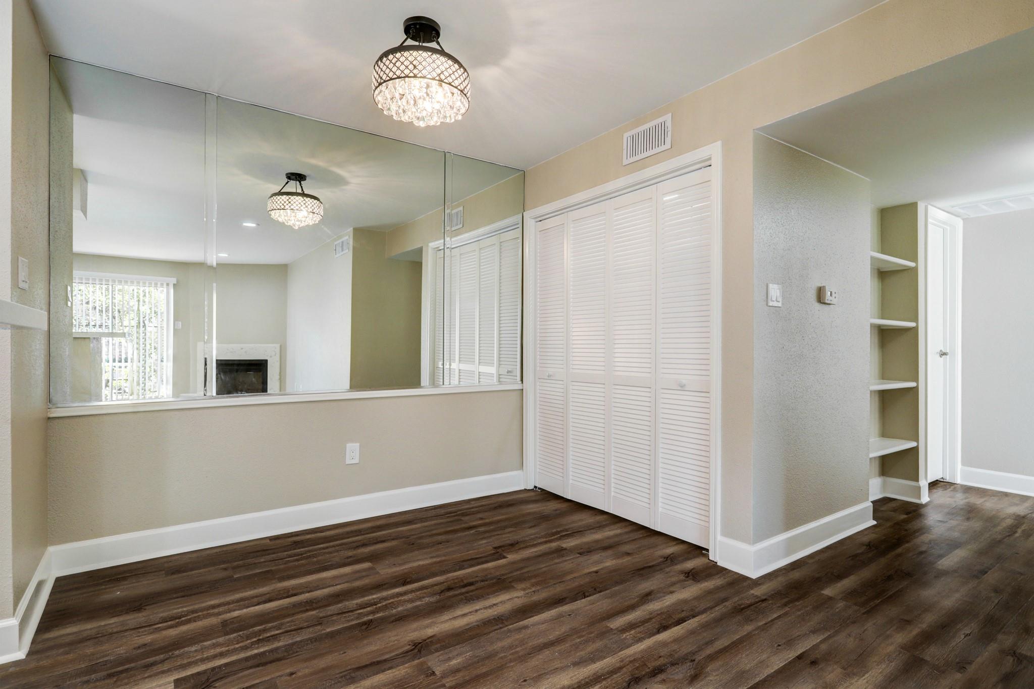 10101 S Gessner Road # 701