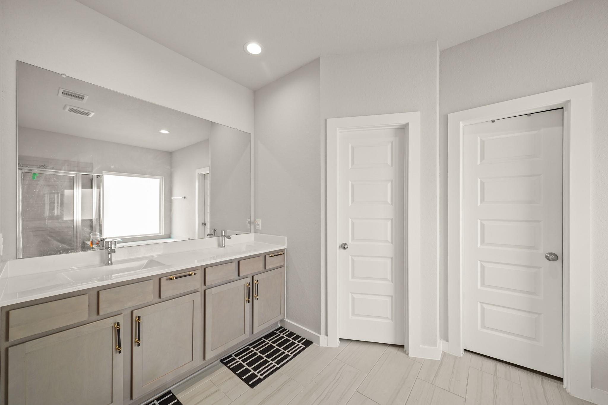 18419 Windy Knoll Way