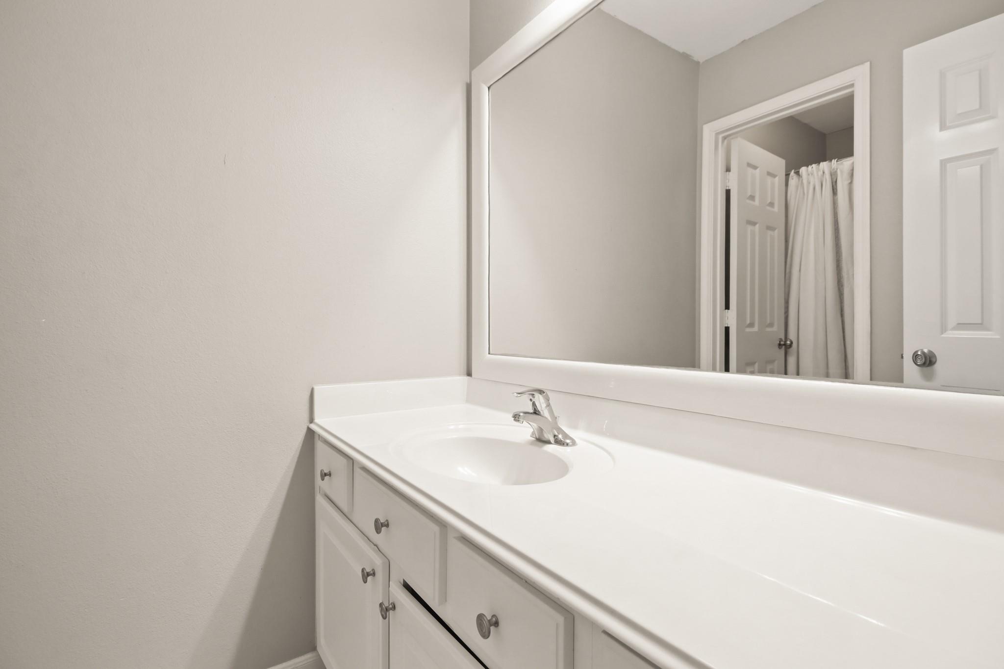 55 W Pipers Green Street