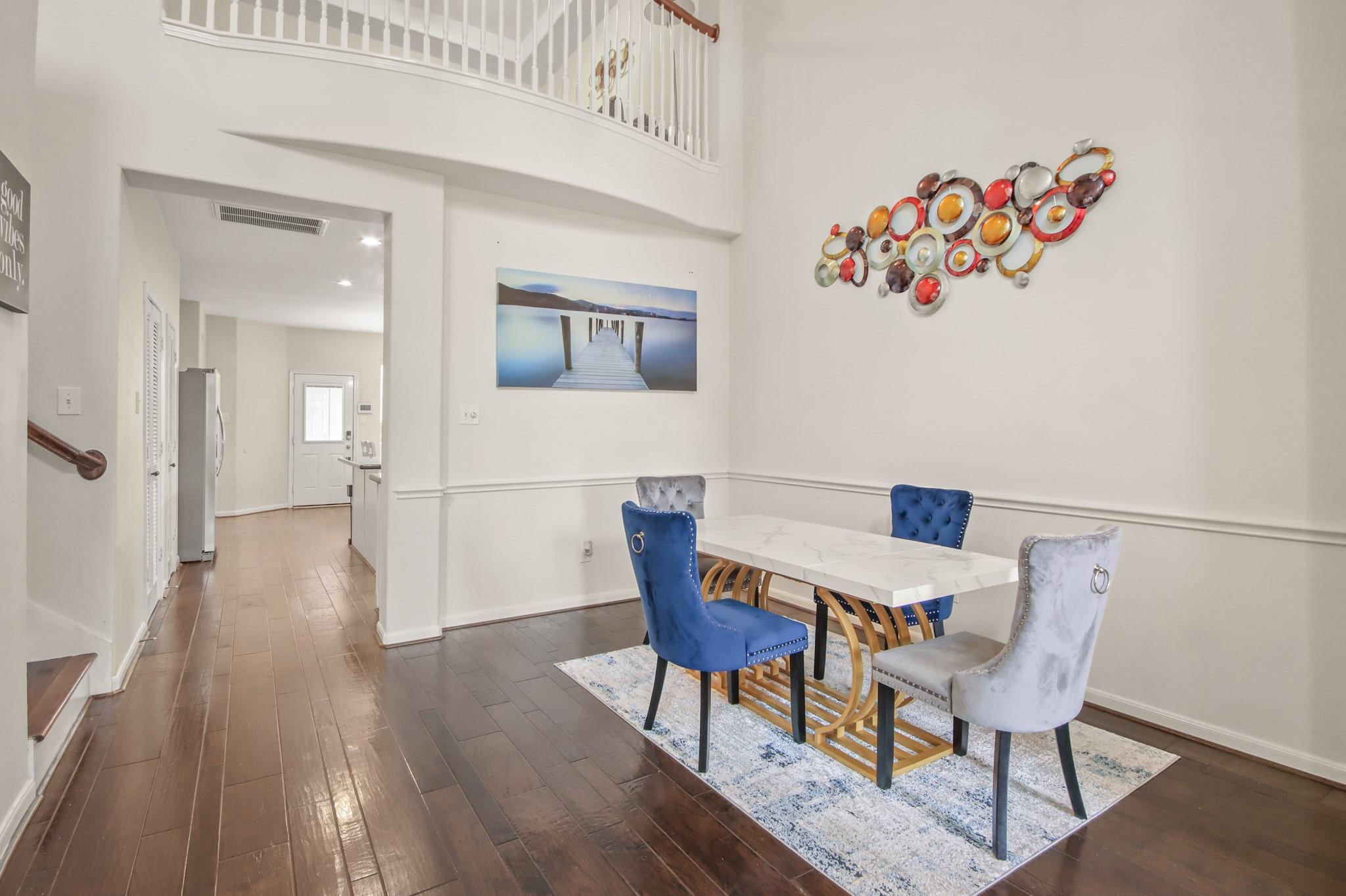 55 W Pipers Green Street