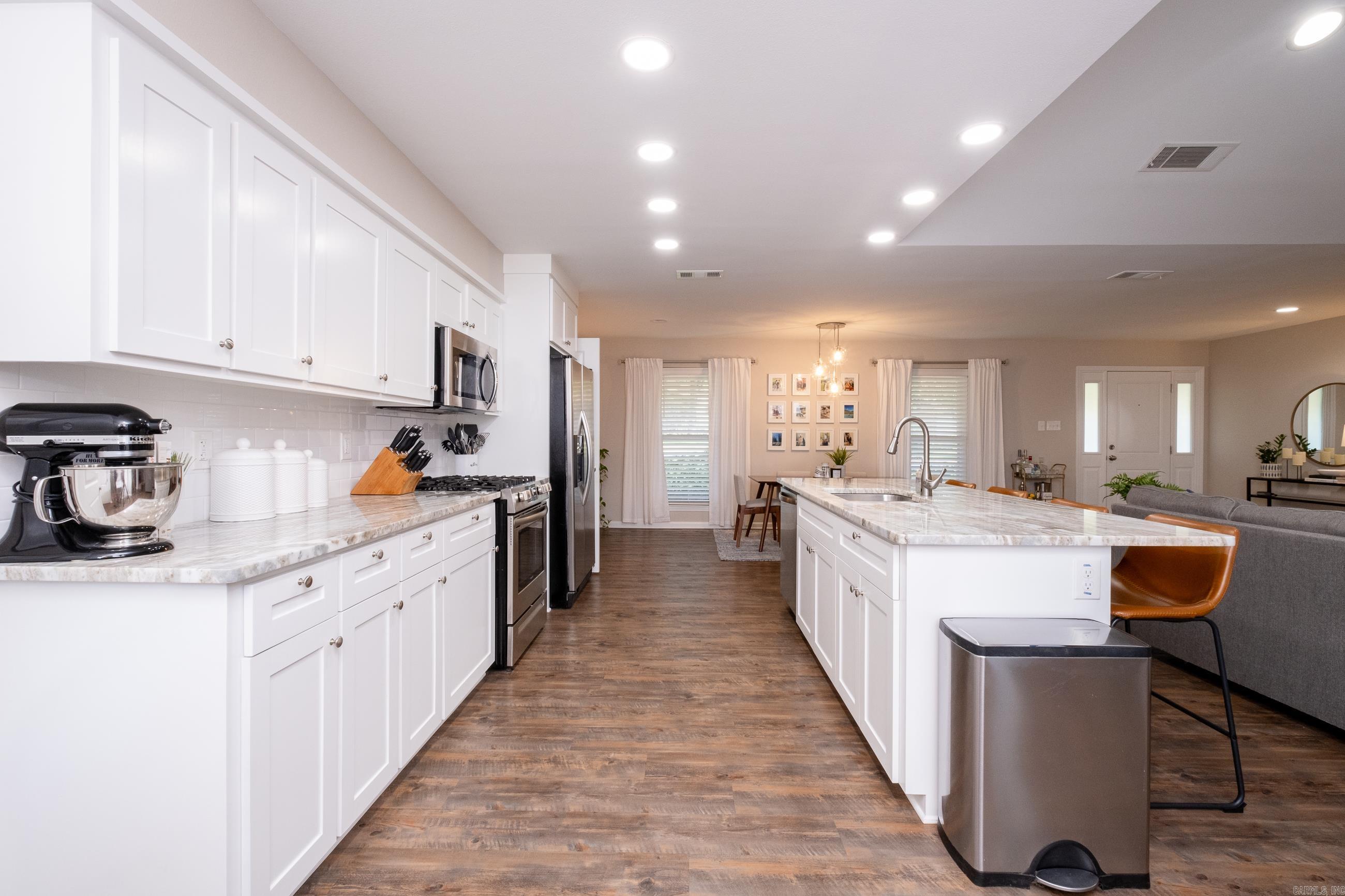 10013 Charterhouse Road