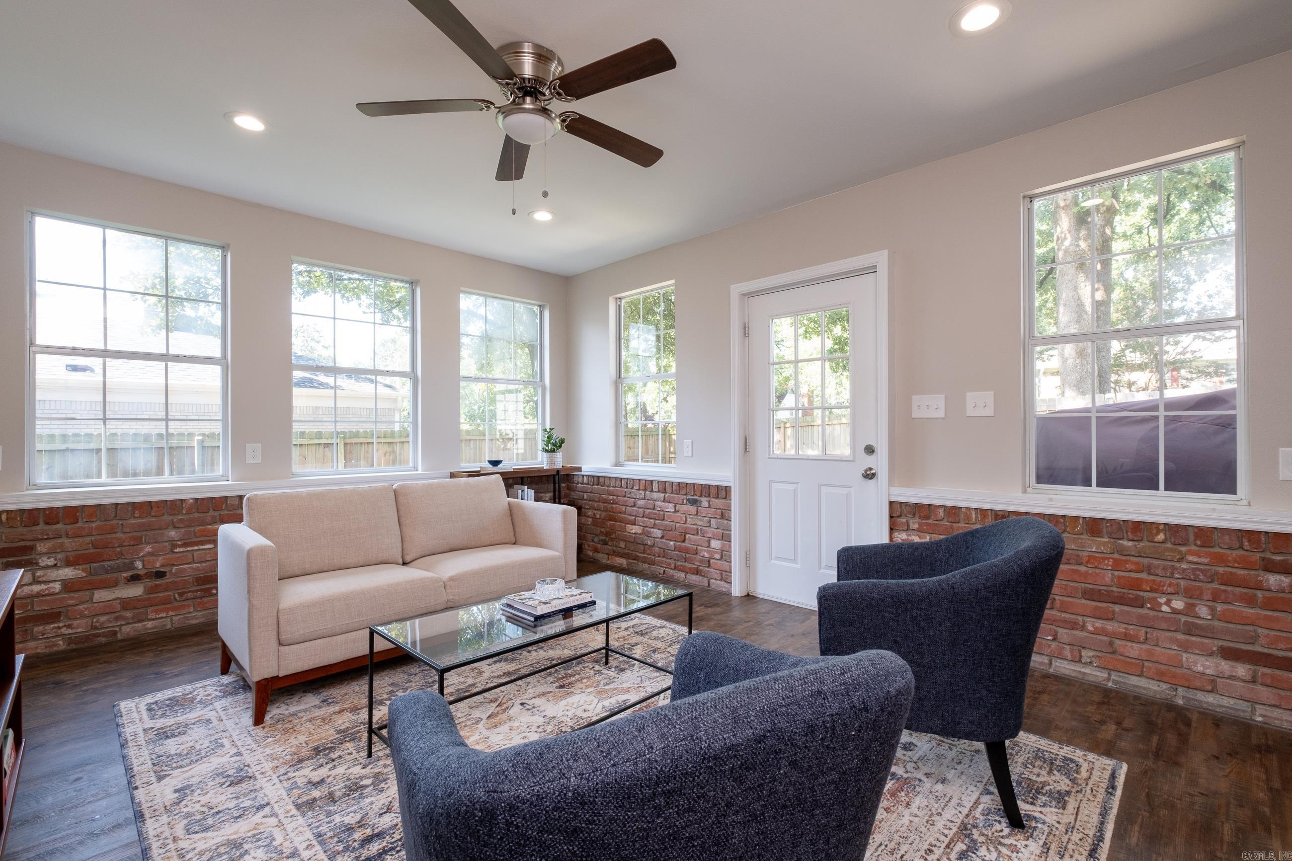 10013 Charterhouse Road