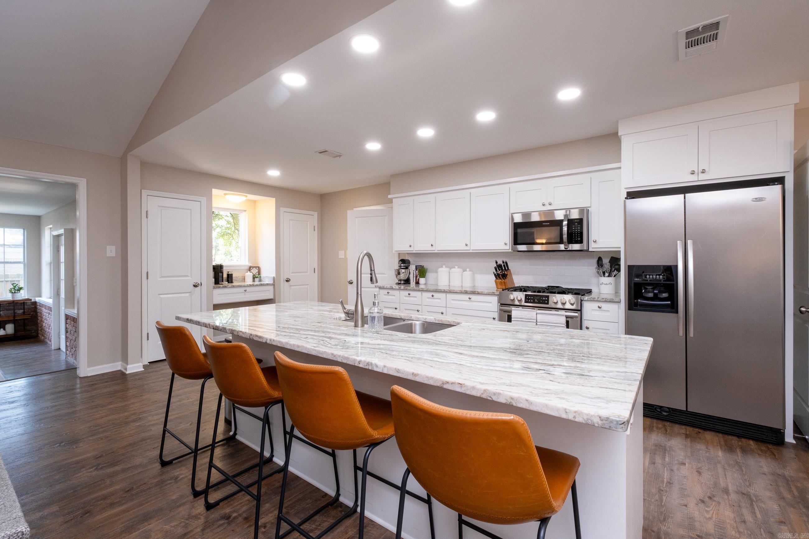 10013 Charterhouse Road