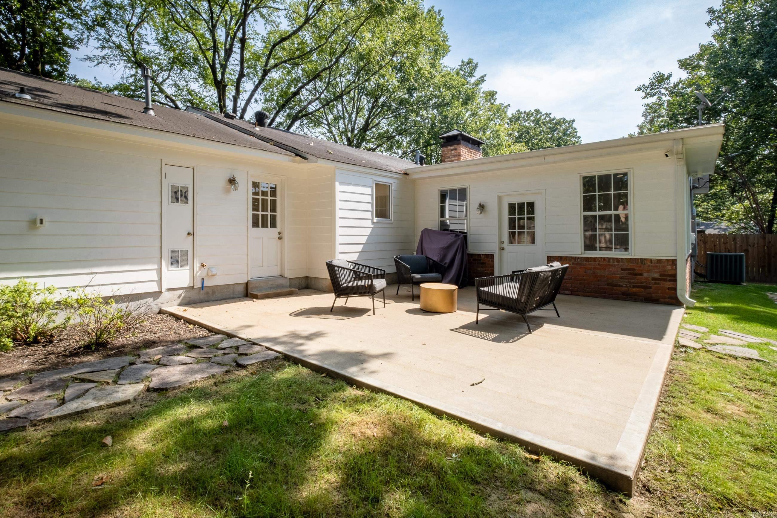 10013 Charterhouse Road