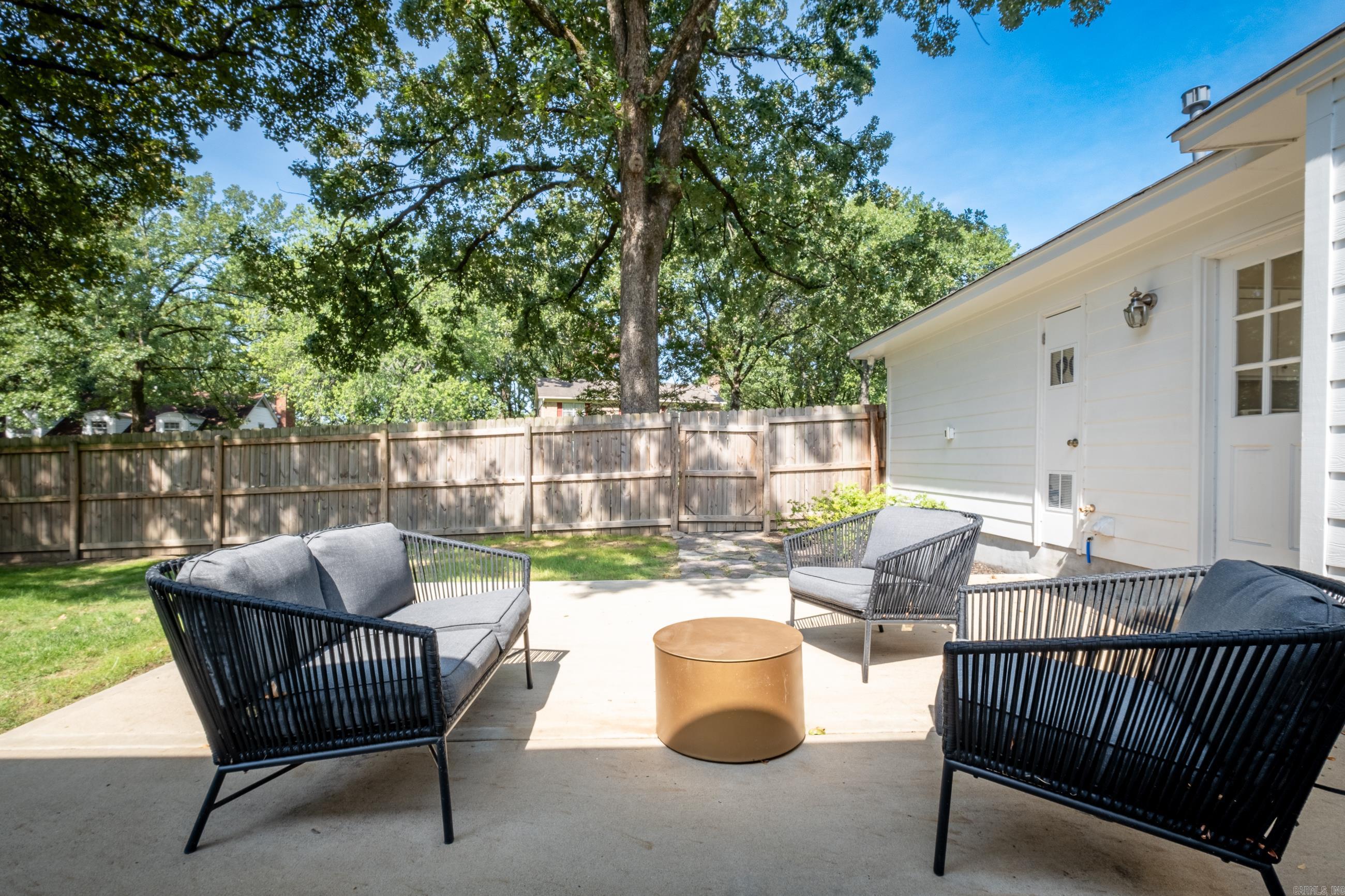 10013 Charterhouse Road