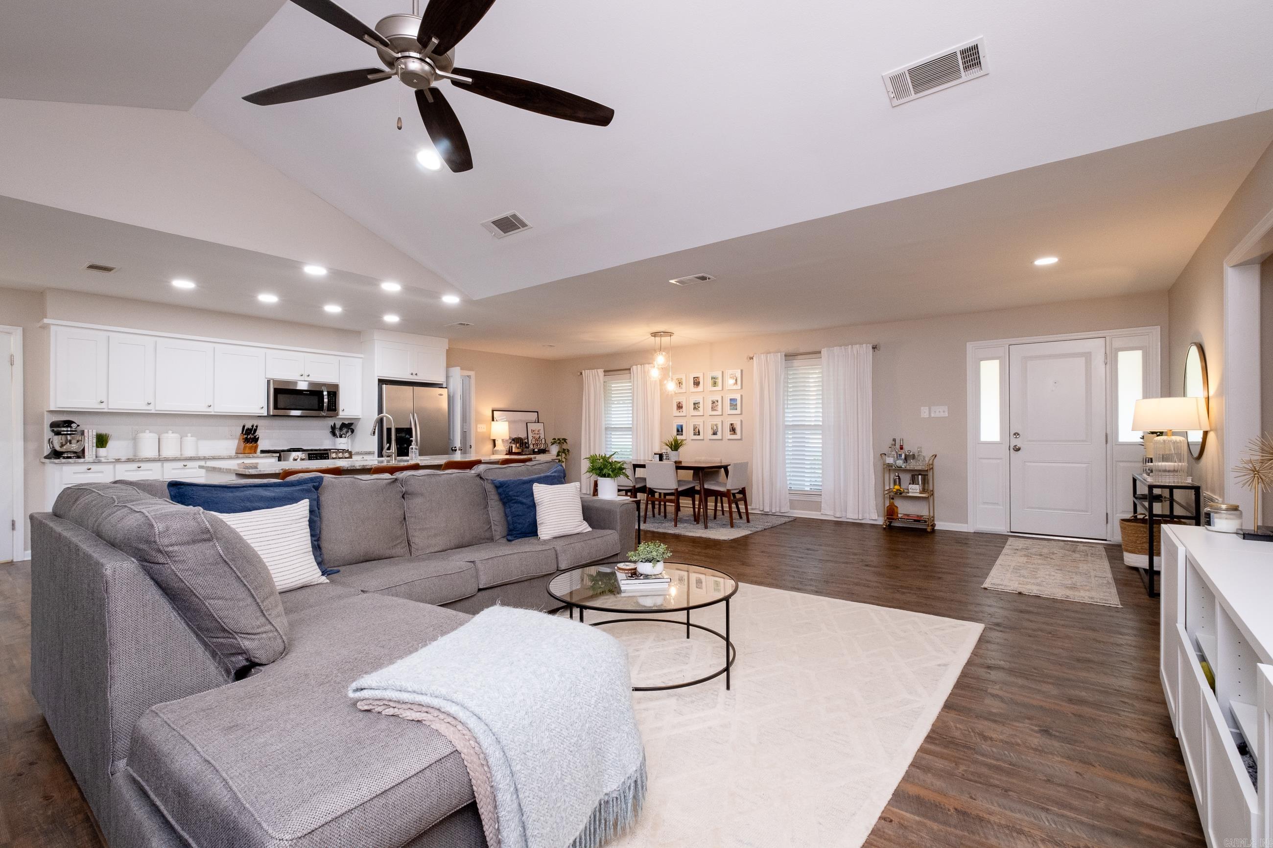 10013 Charterhouse Road