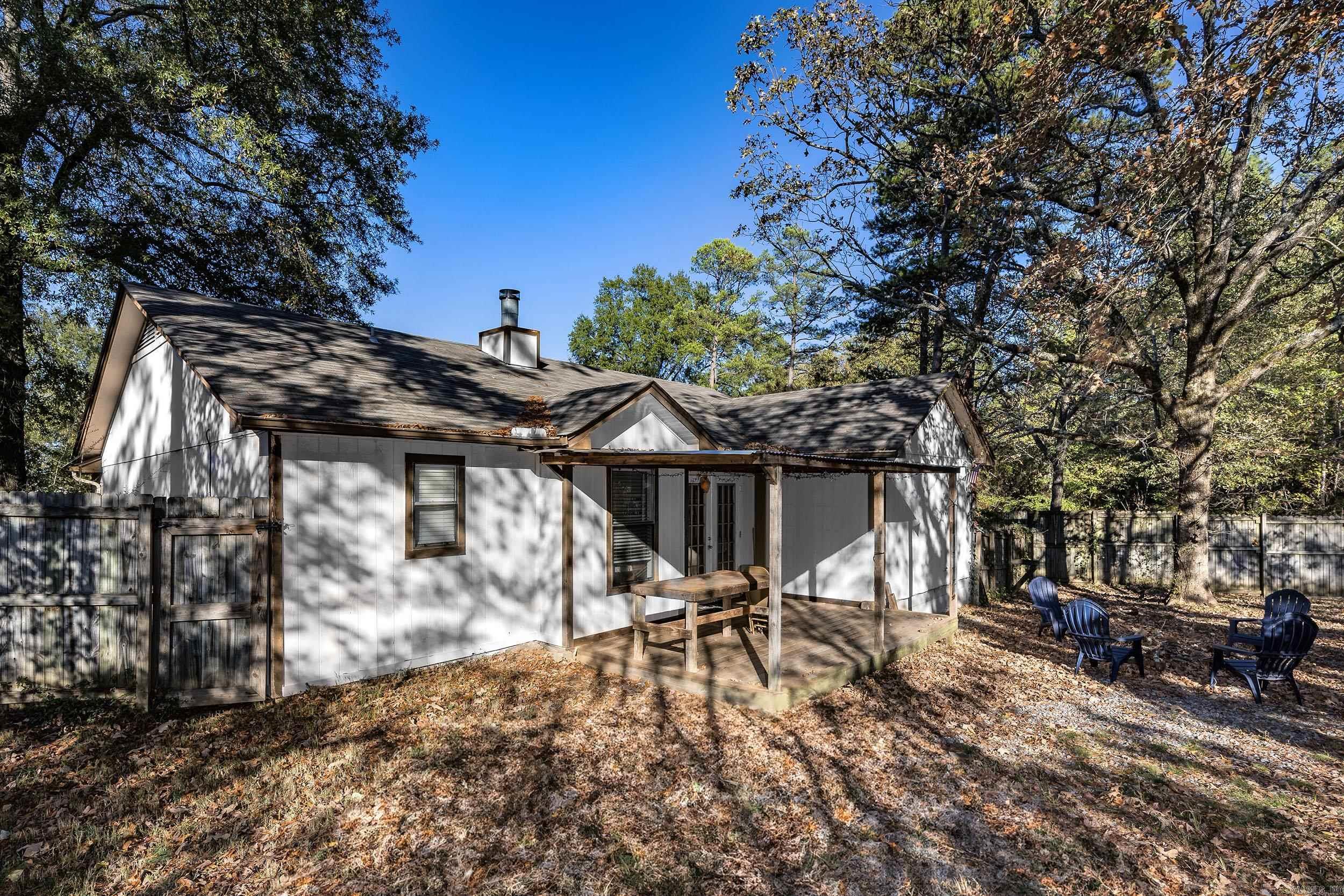 49 Oak Forest Loop