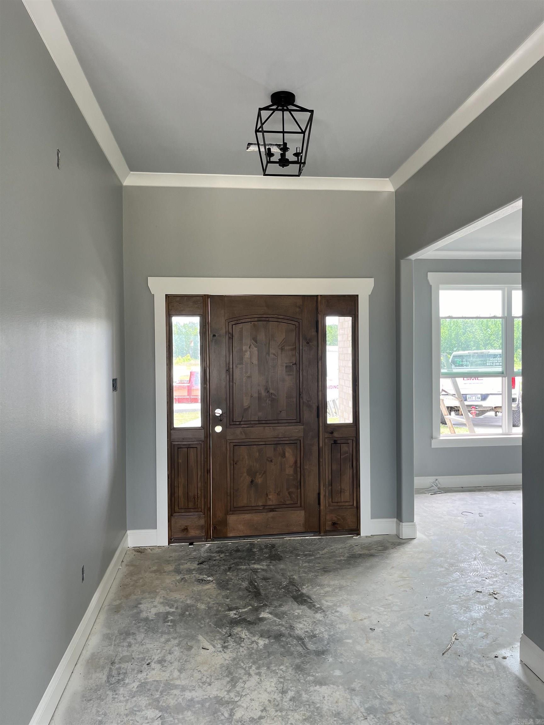 2337 Lakewood Circle