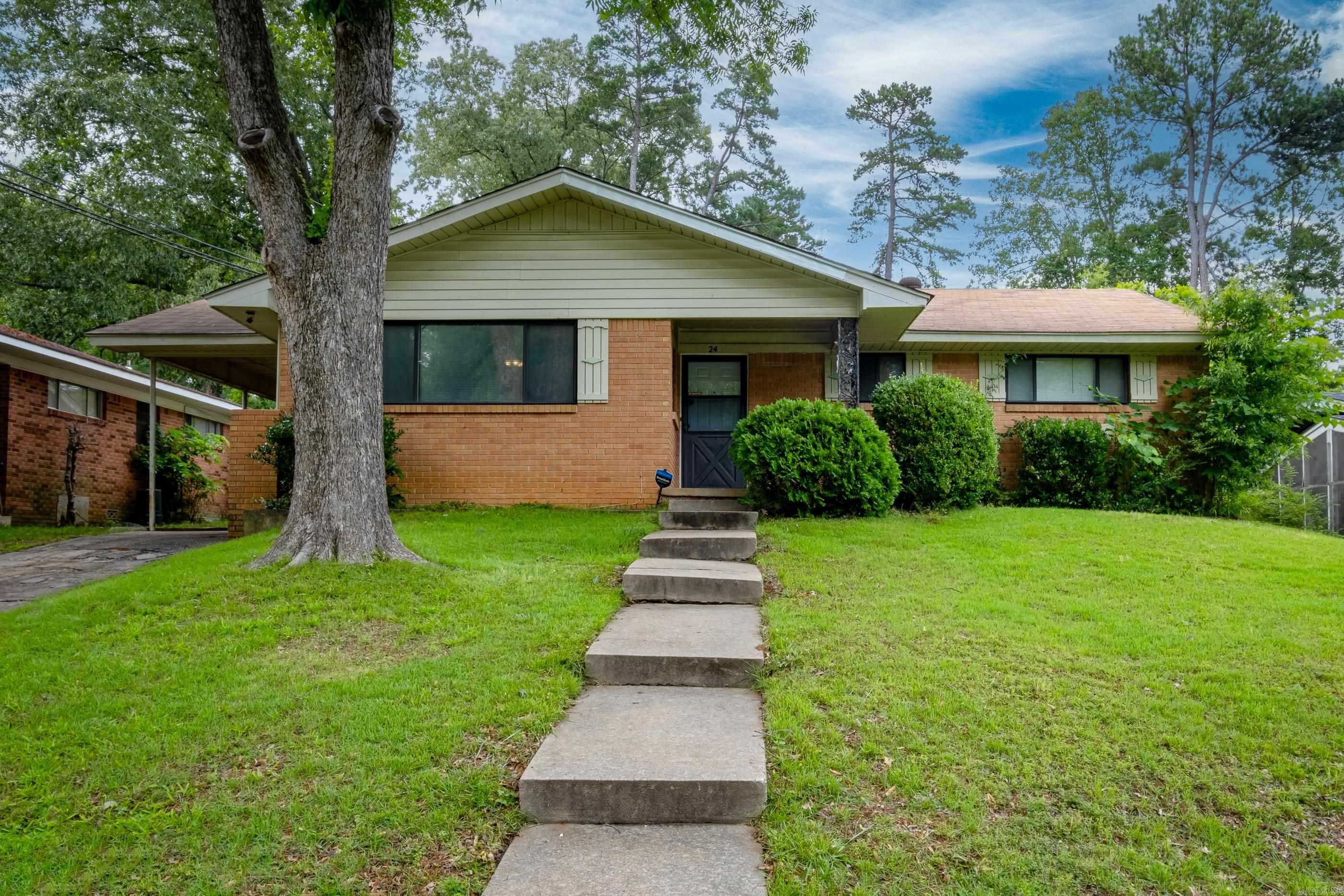 24 Point O Woods Drive