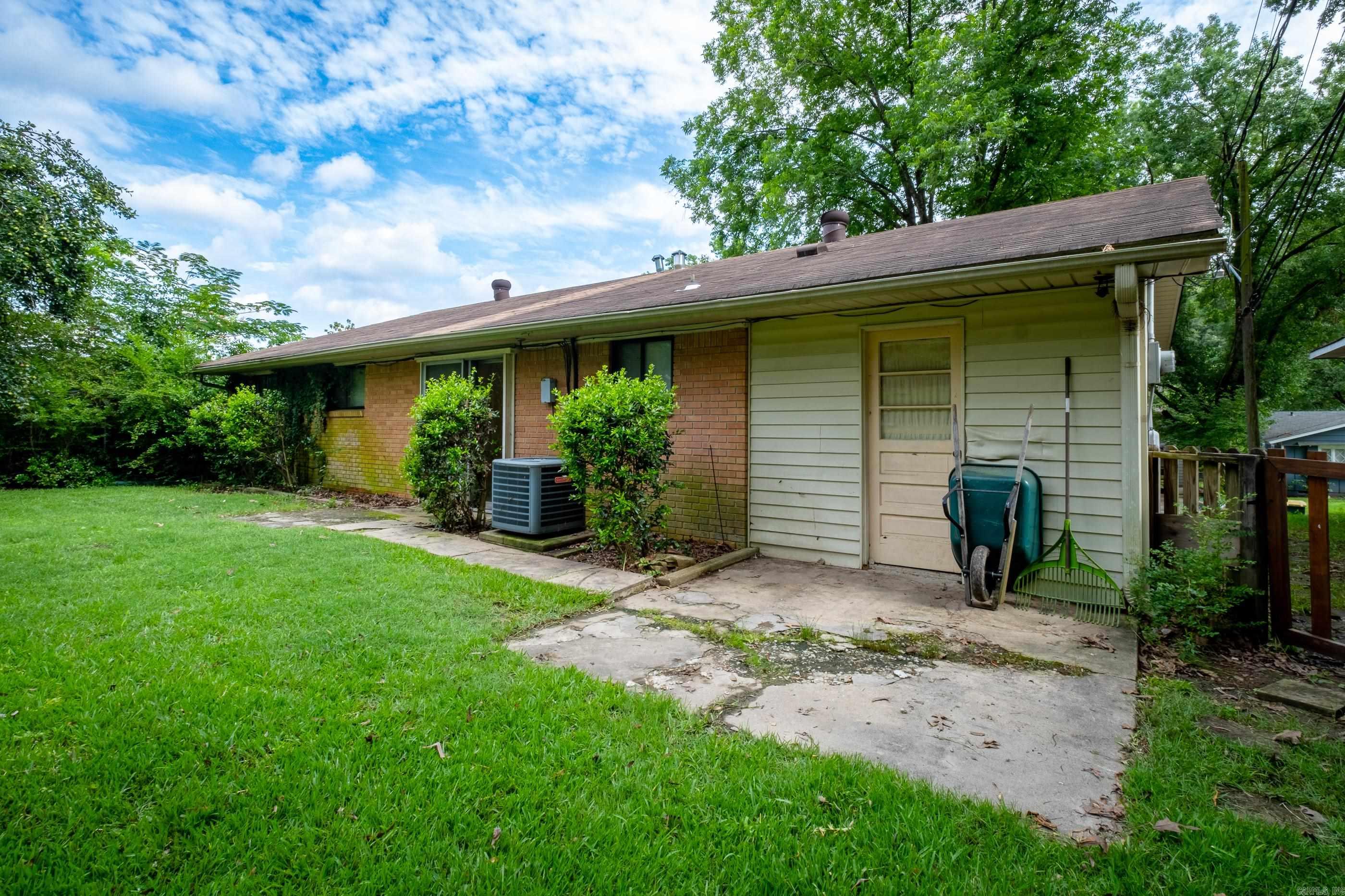 24 Point O Woods Drive