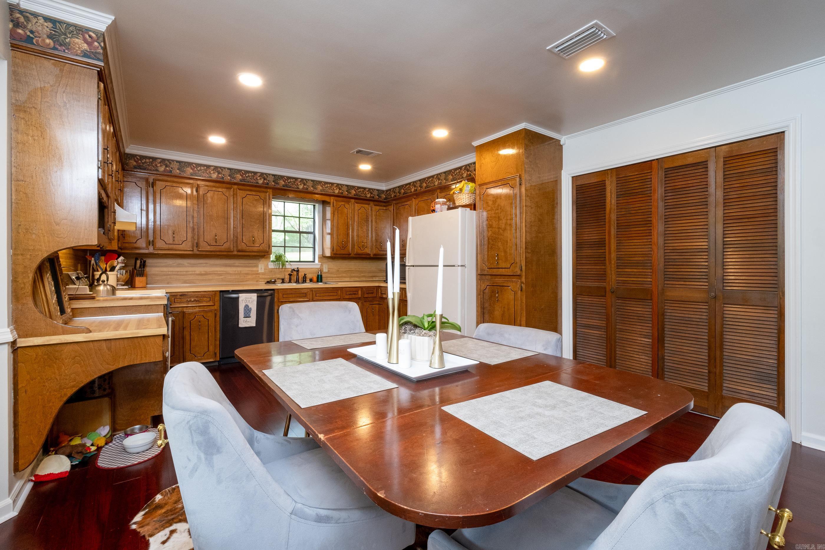 1511 Ellen Court